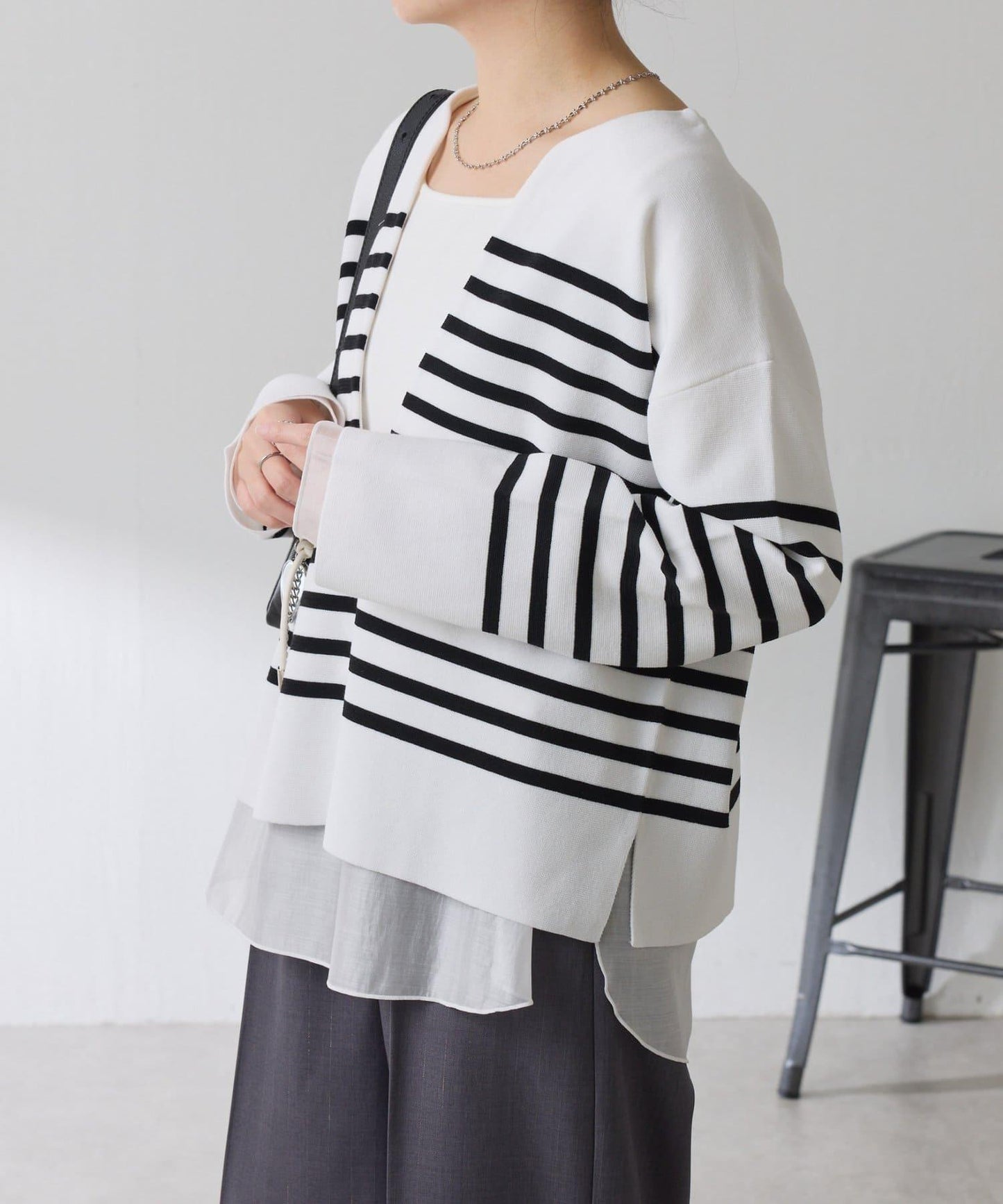 【顯瘦◎】V領巴斯克針織衫