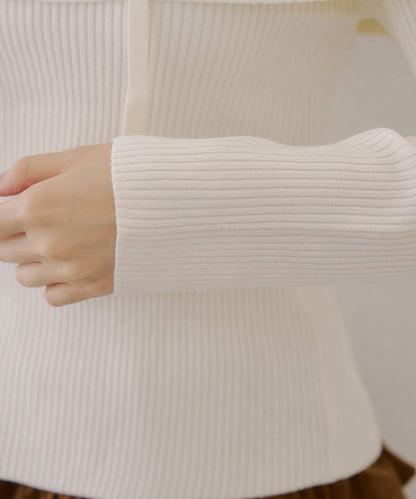 【RMAF】一字肩配胸針針織衫