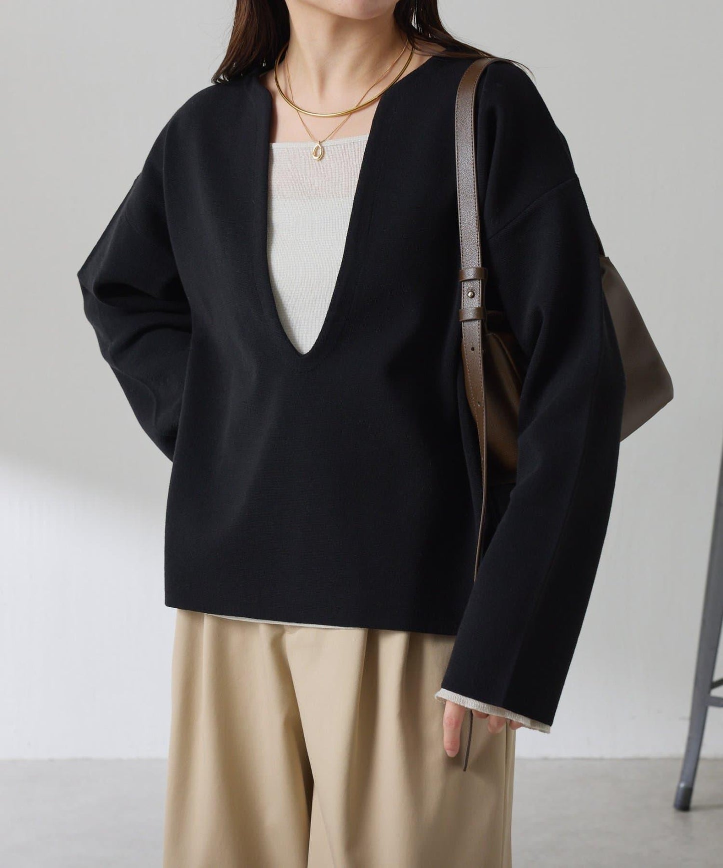 【顯瘦◎】V領巴斯克針織衫