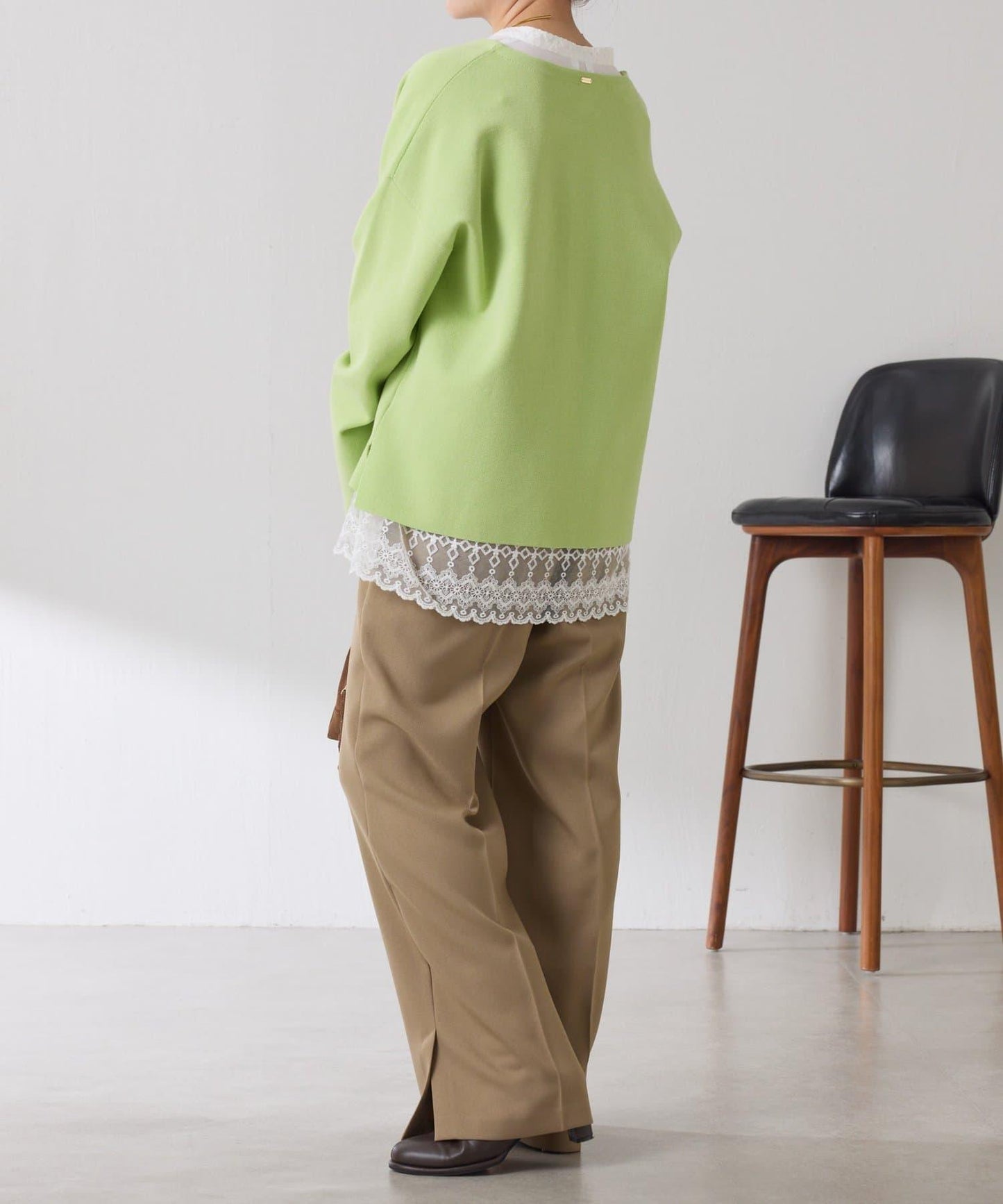 【顯瘦◎】V領巴斯克針織衫