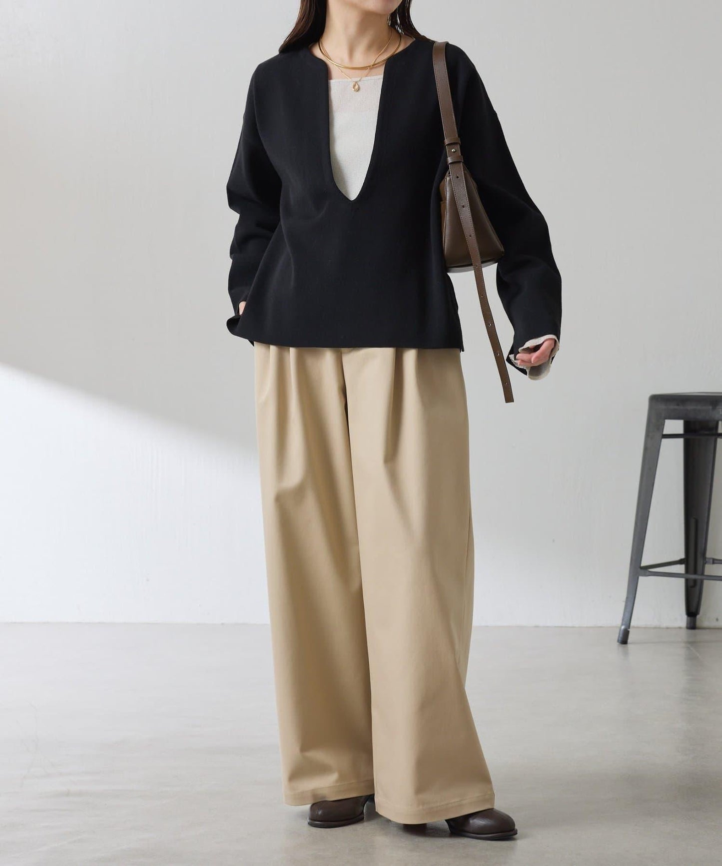 【顯瘦◎】V領巴斯克針織衫