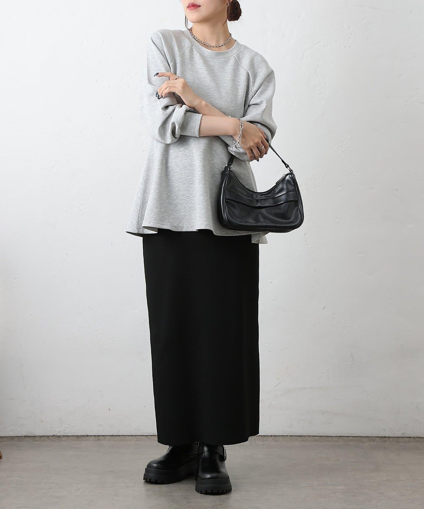 箱型荷葉邊下襬套頭衫