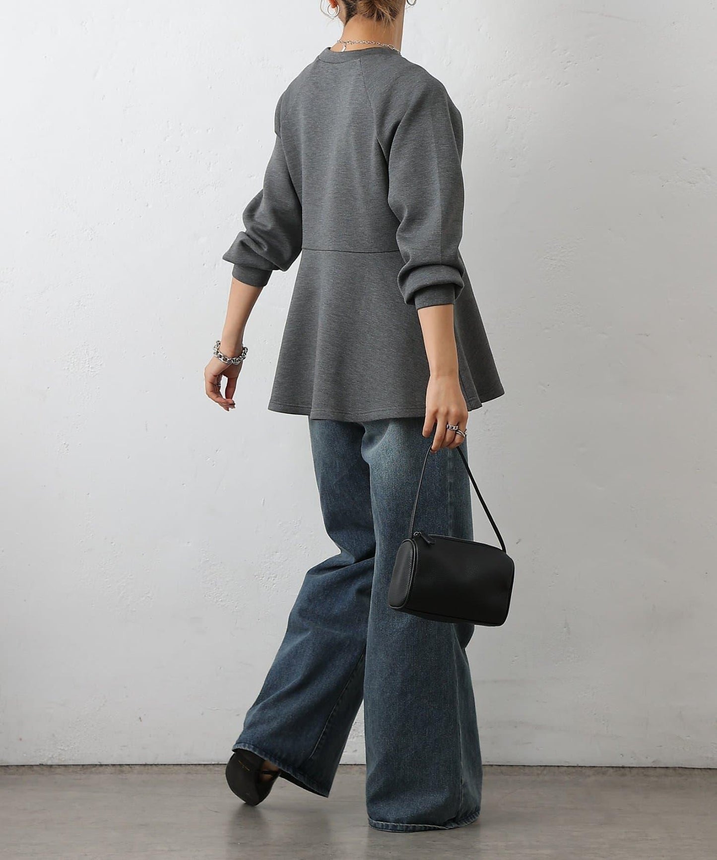 箱型荷葉邊下襬套頭衫