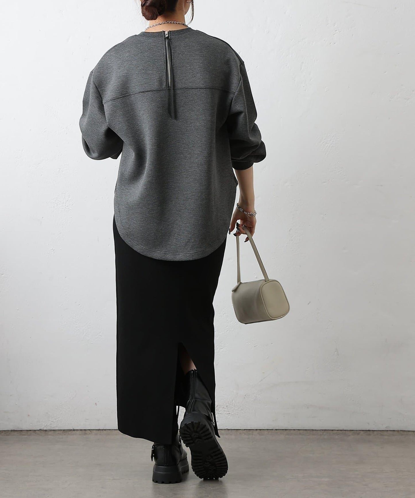 箱型背部拉鍊套頭衫