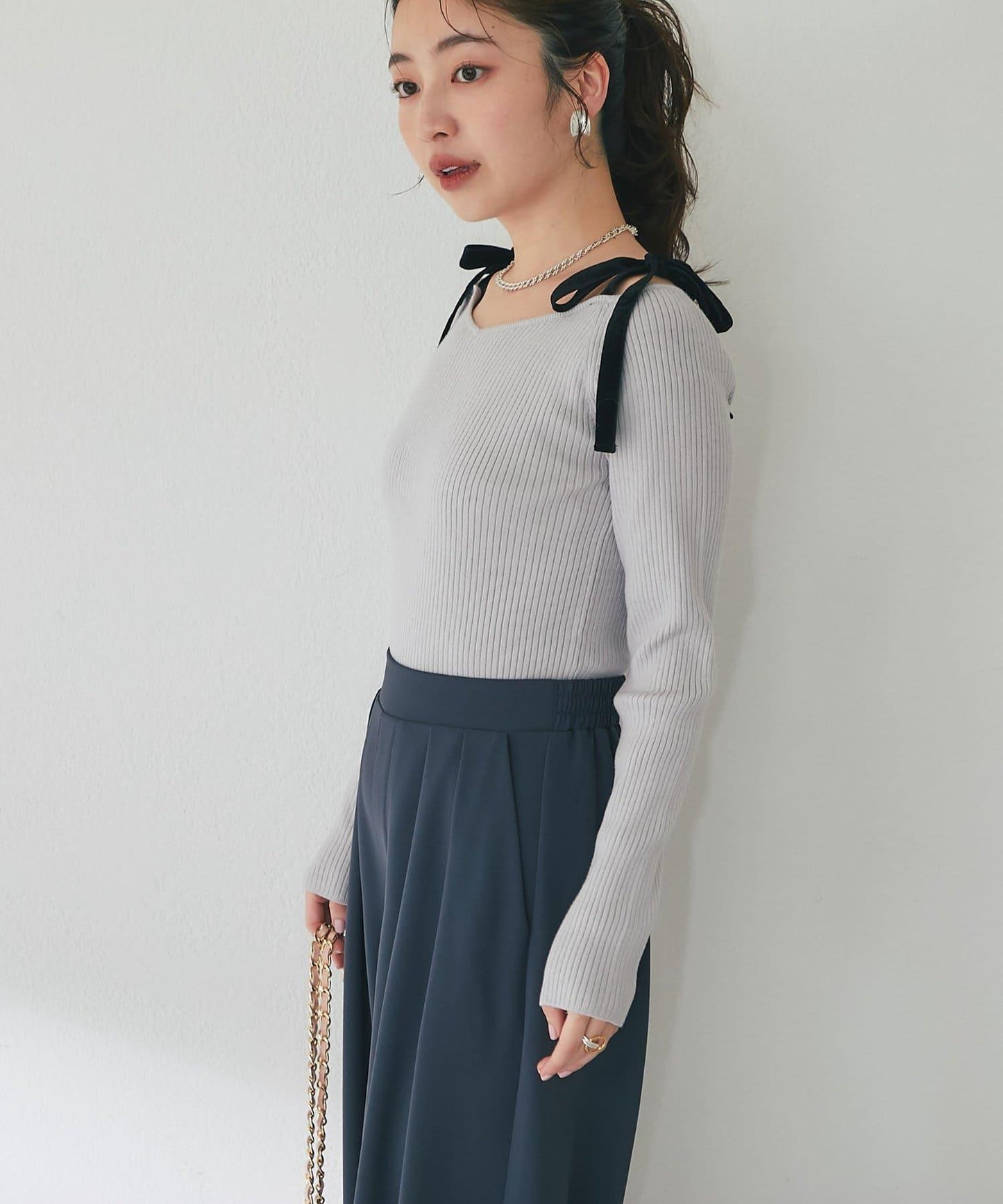 安哥拉觸感蝴蝶結一字肩針織衫