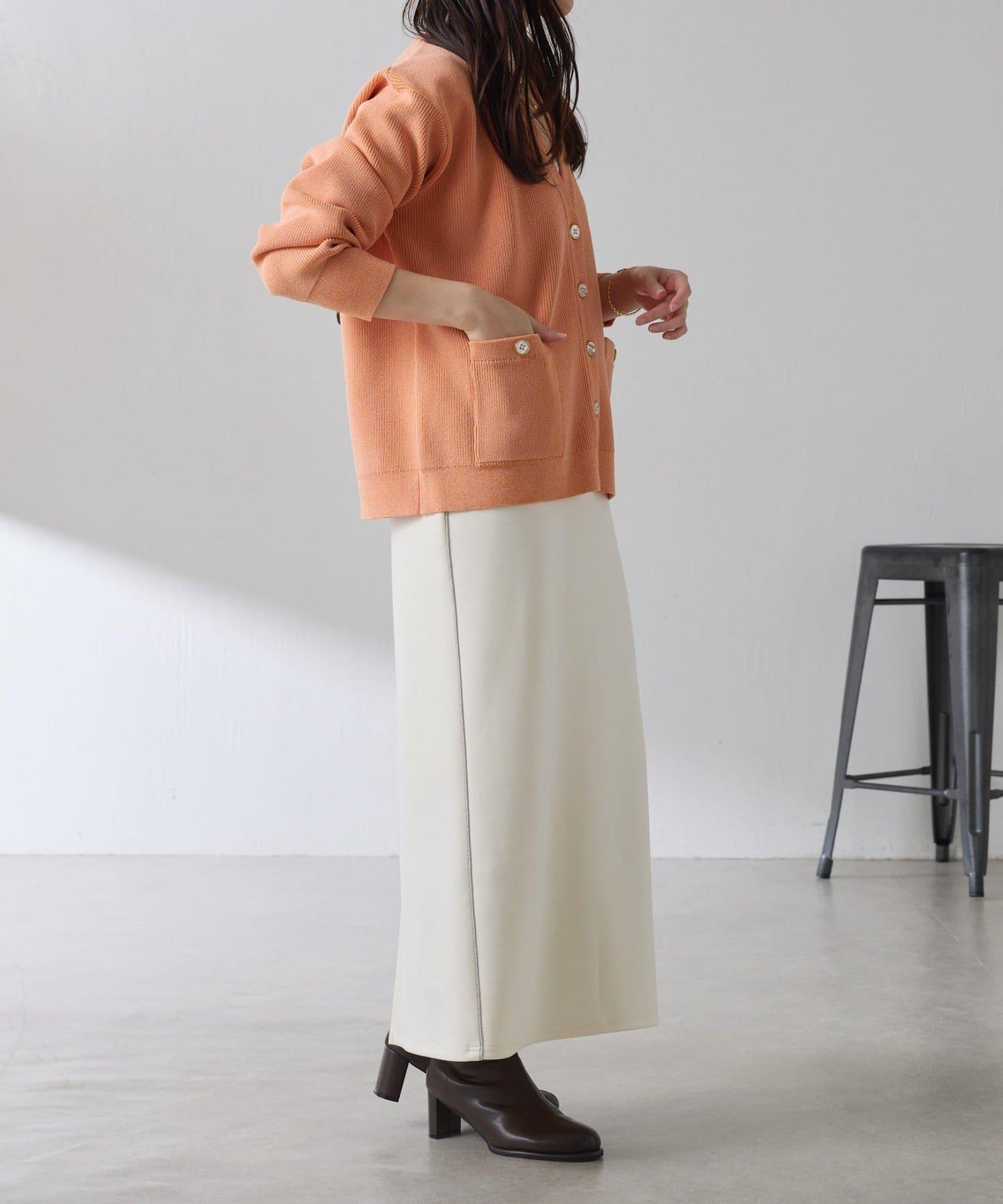 【腰部遮蓋】亮面紐扣開衫