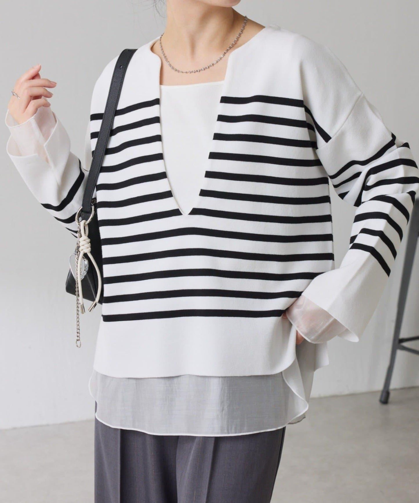 【顯瘦◎】V領巴斯克針織衫