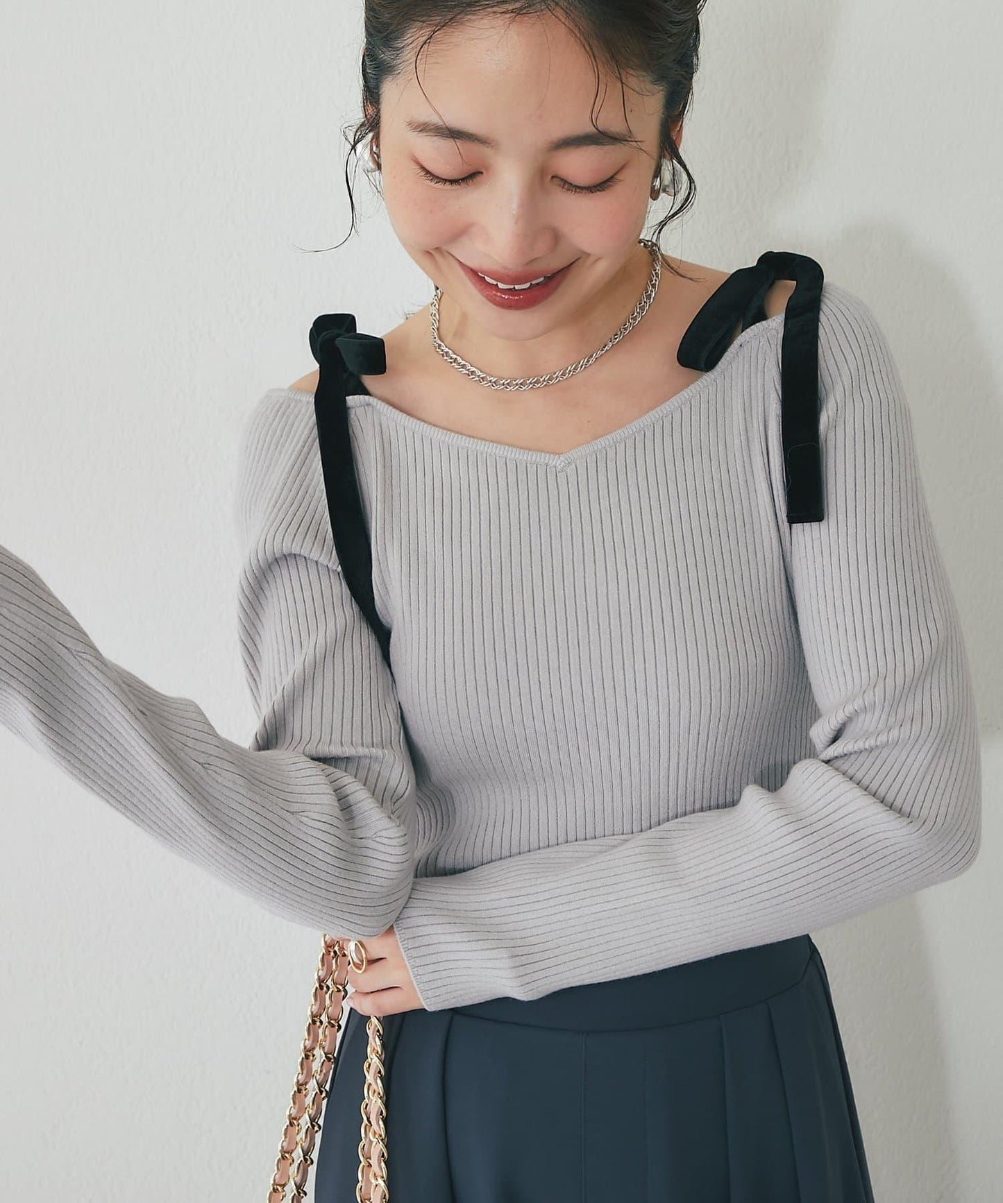 安哥拉觸感蝴蝶結一字肩針織衫