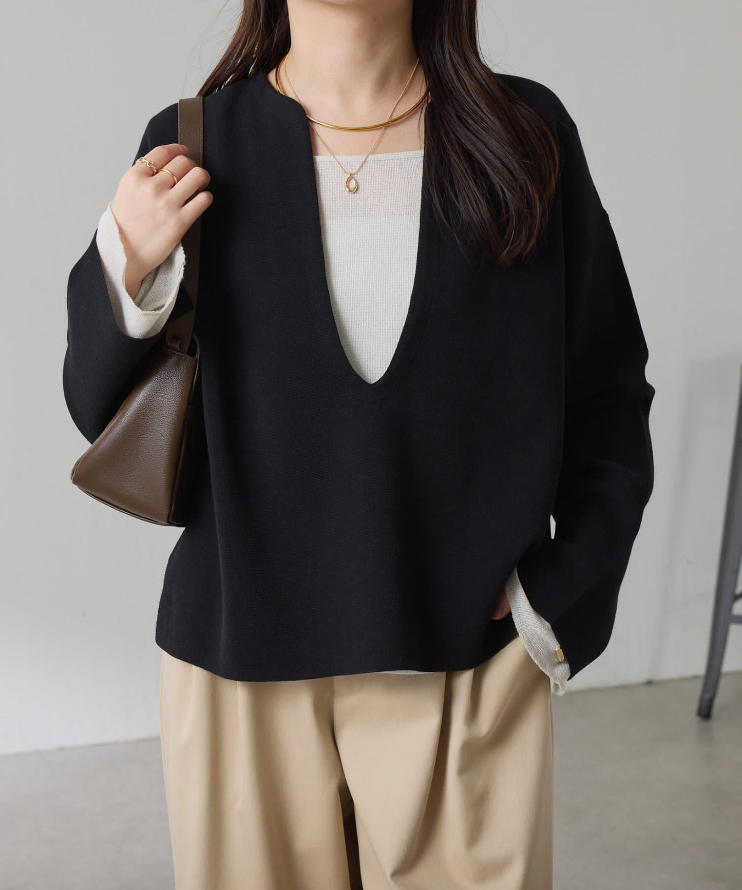 【顯瘦◎】V領巴斯克針織衫