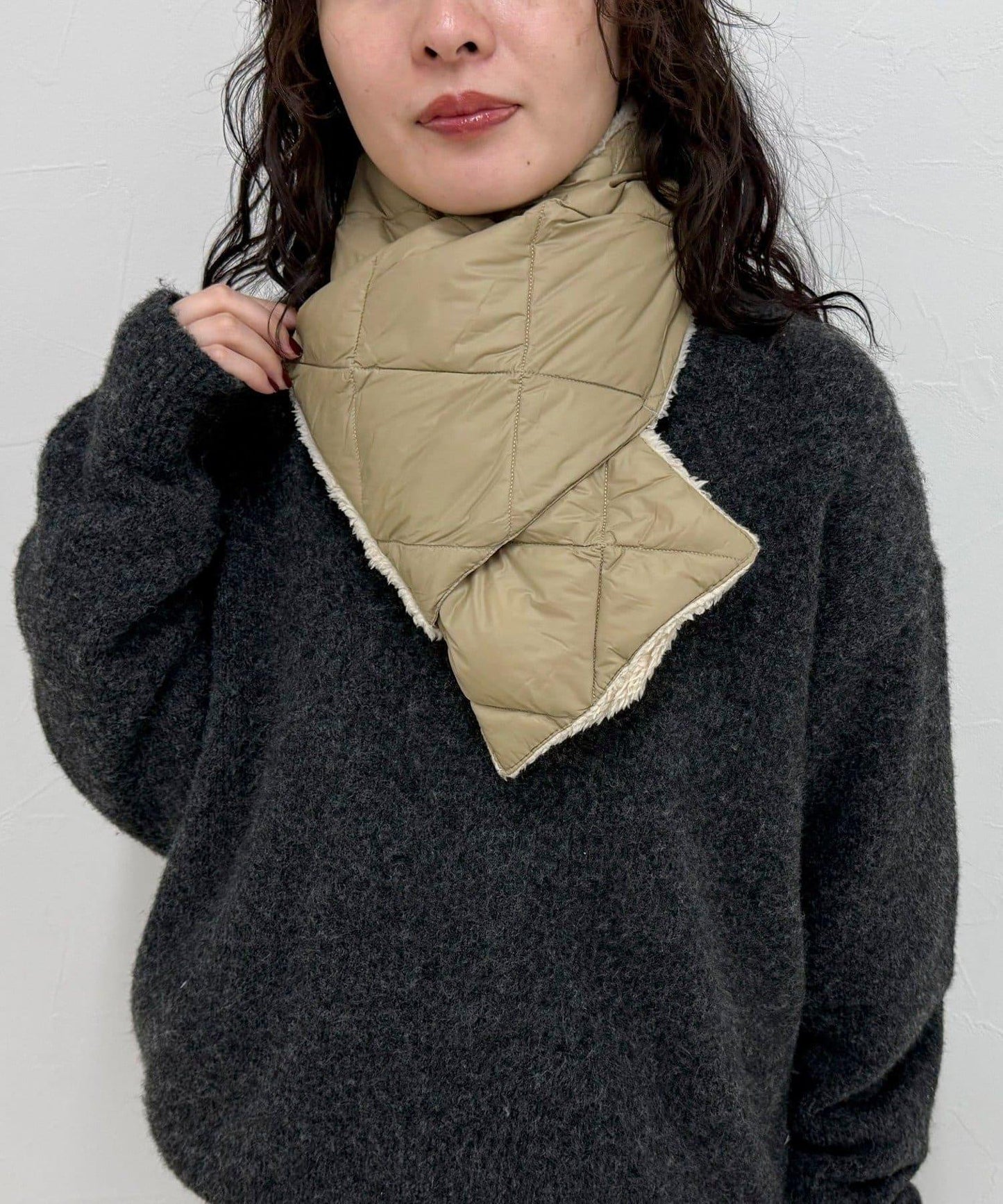 TAION CITY可翻轉羽絨圍巾