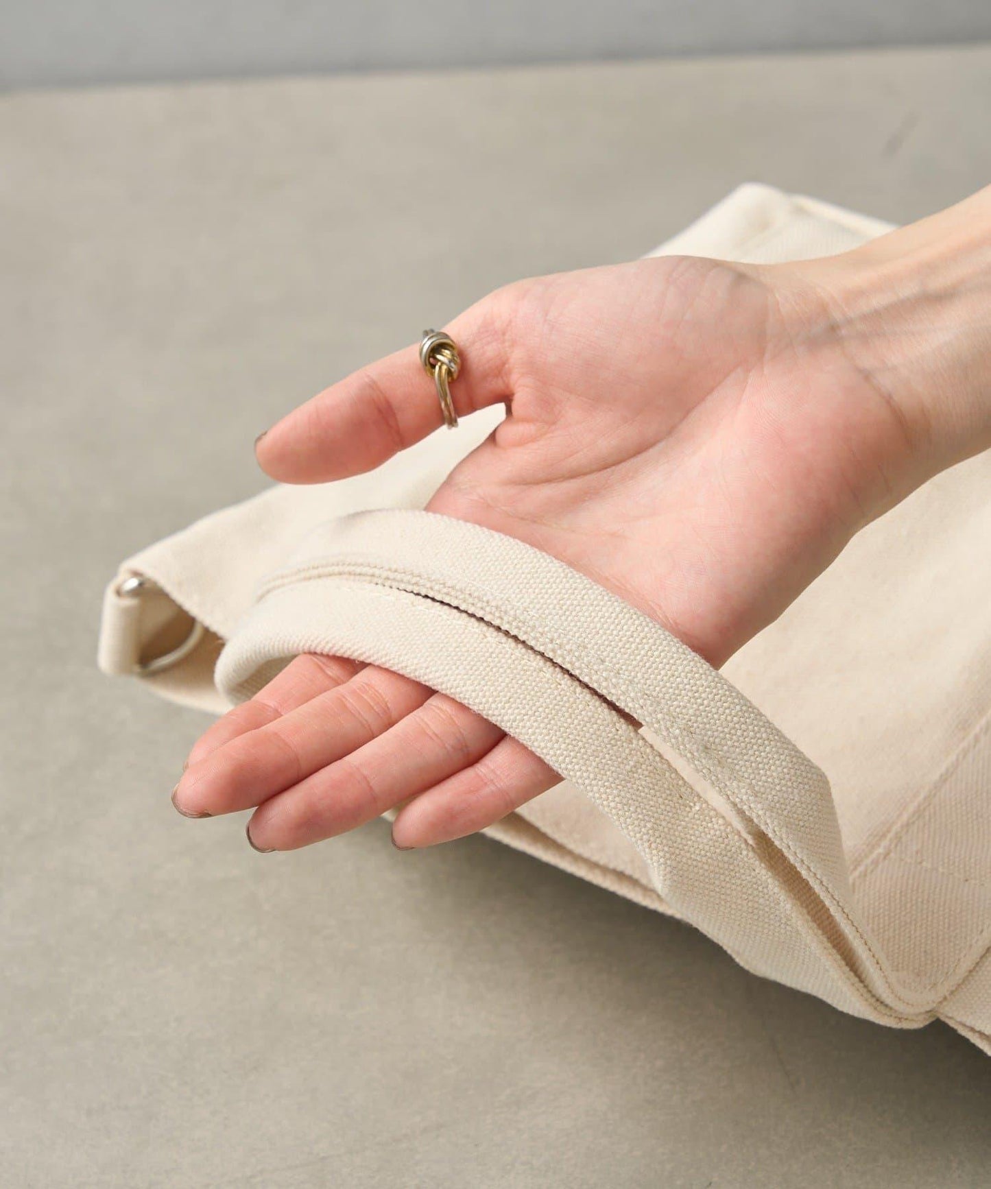 B-DAY DONUTS 帆布兩用迷你托特包