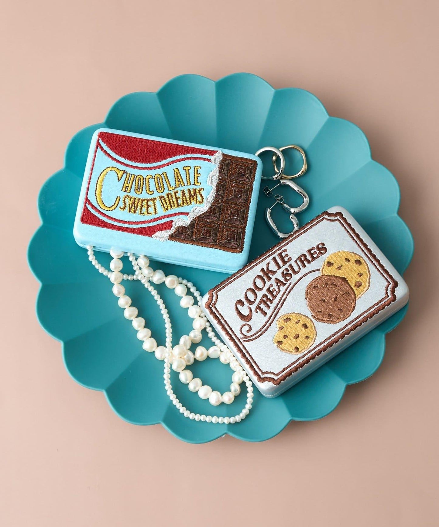 cans of sweets 飾品收納盒