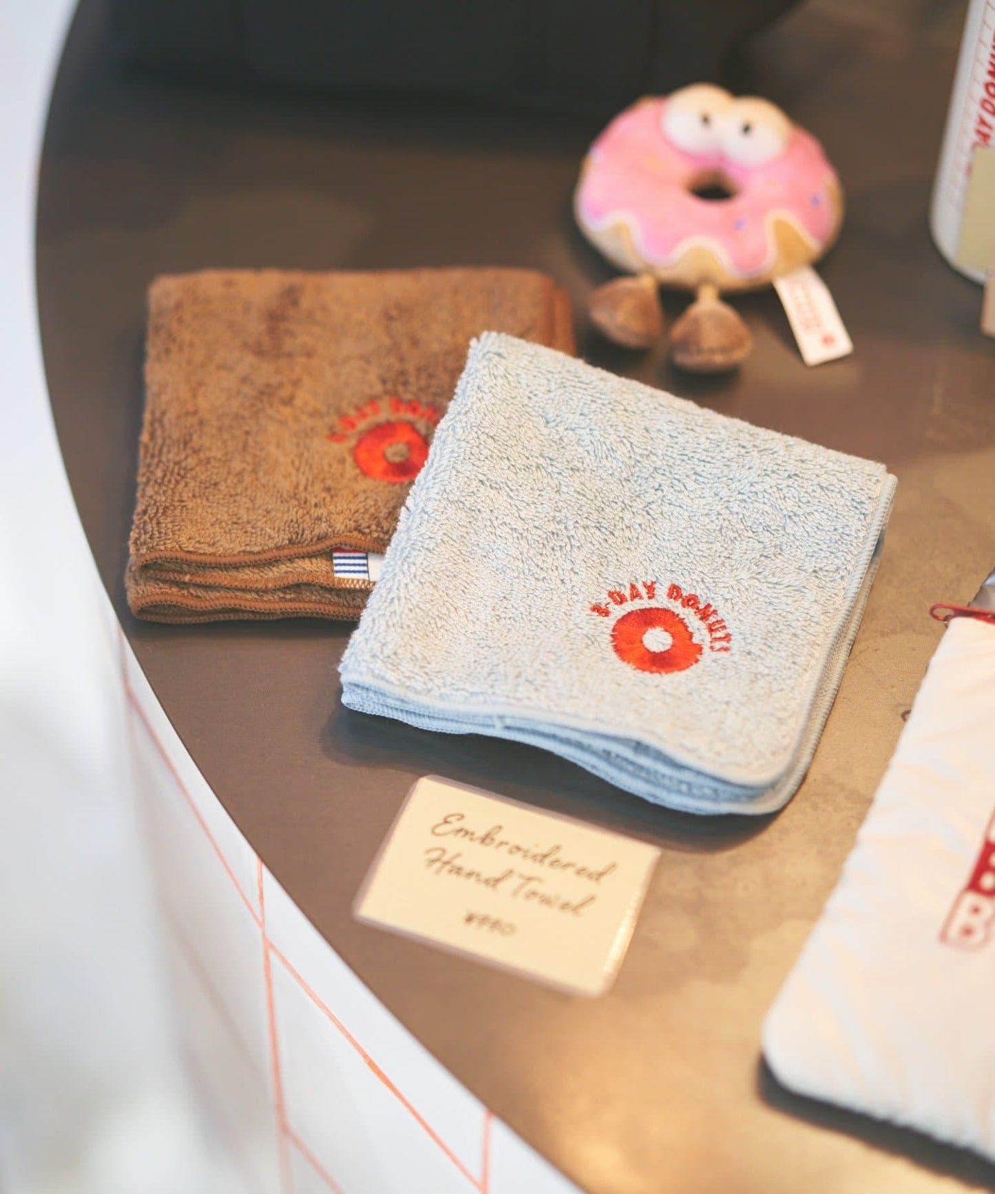 B-DAY DONUTS 刺繡毛巾手帕