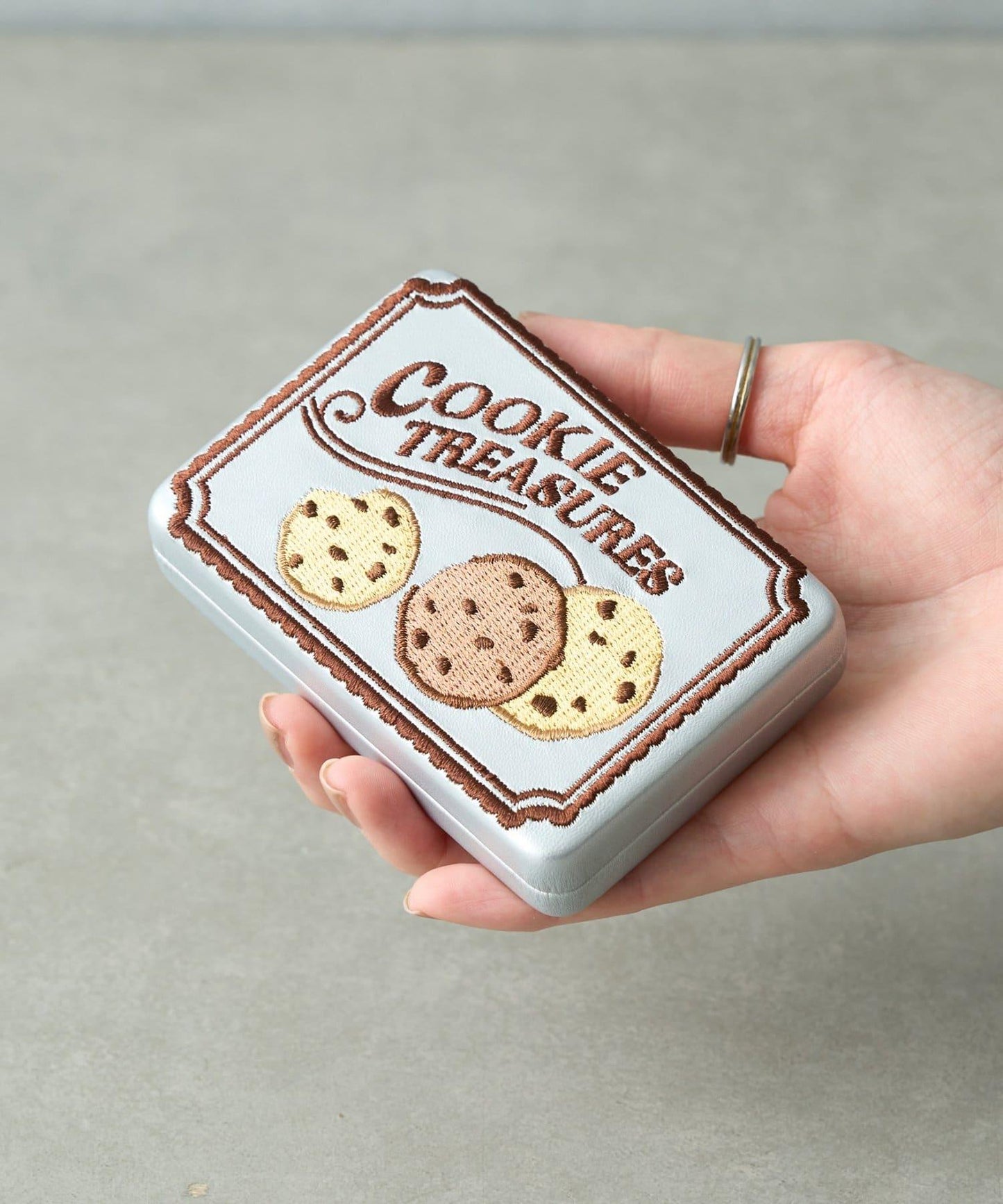 cans of sweets 飾品收納盒