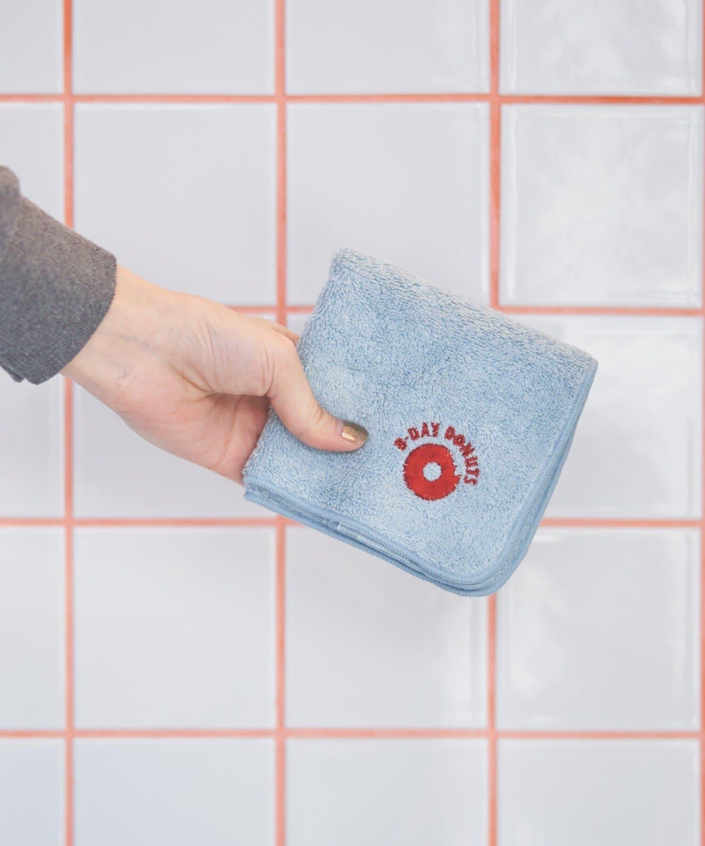 B-DAY DONUTS 刺繡毛巾手帕