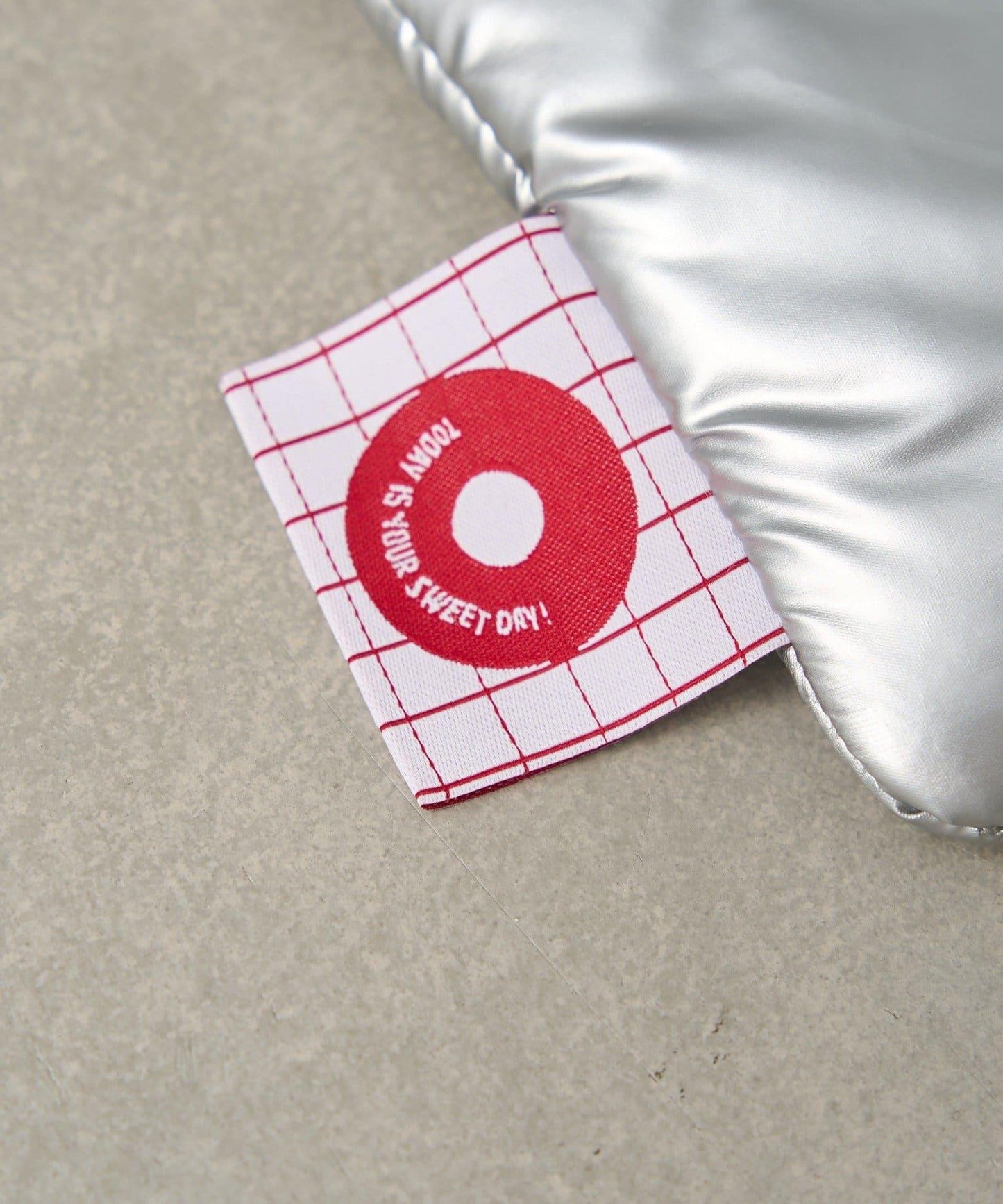 B-DAY DONUTS 刺繡收納包