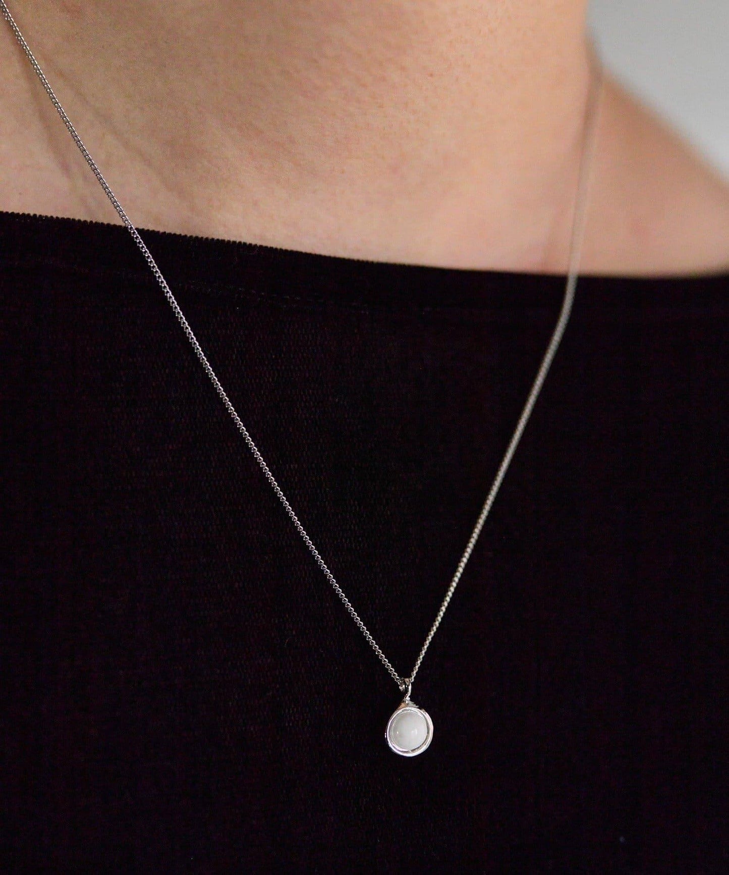 迷你彩色圓形吊墜項鍊