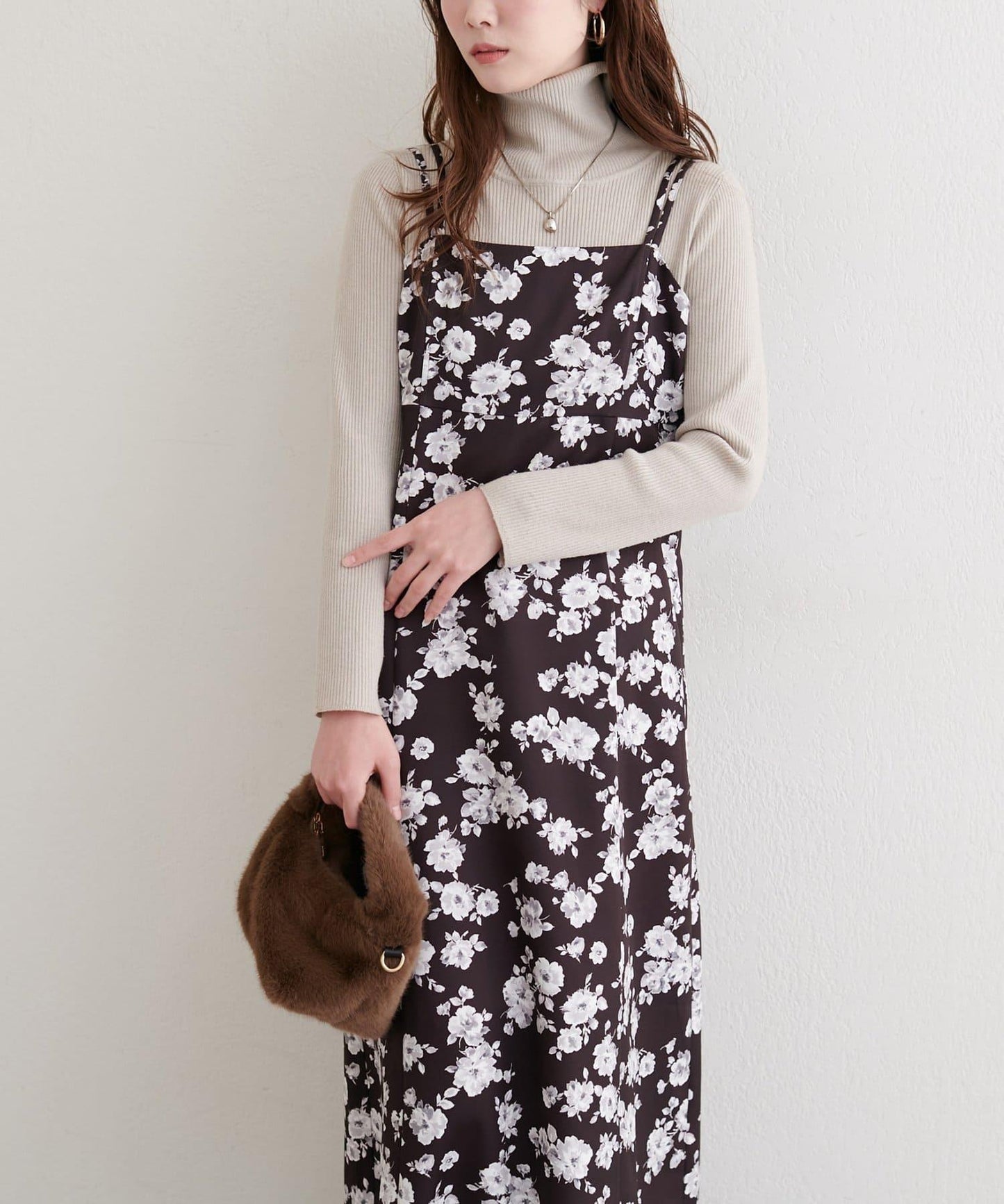 原創圖案吊帶連衣裙