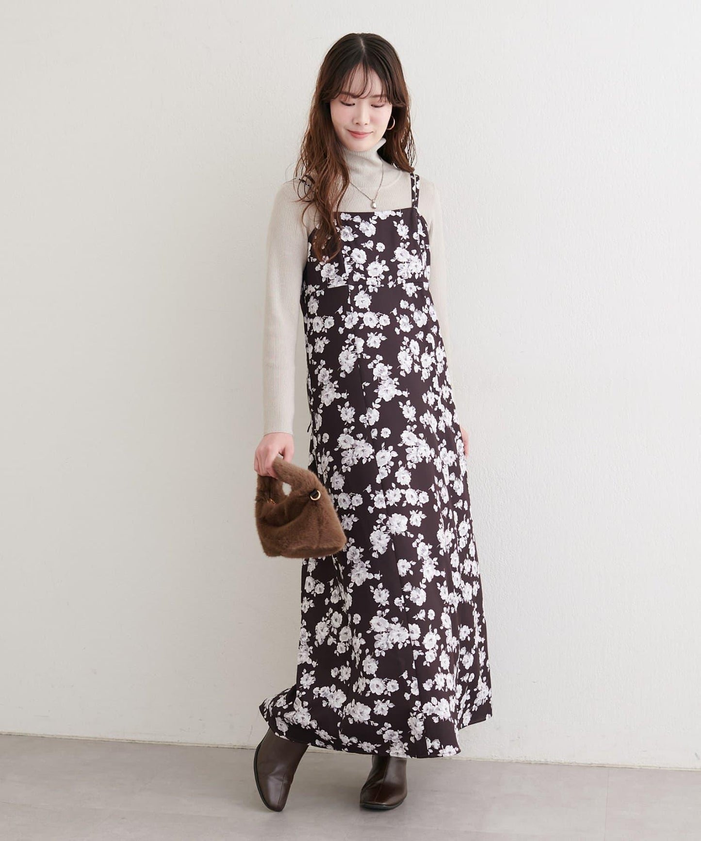 原創圖案吊帶連衣裙