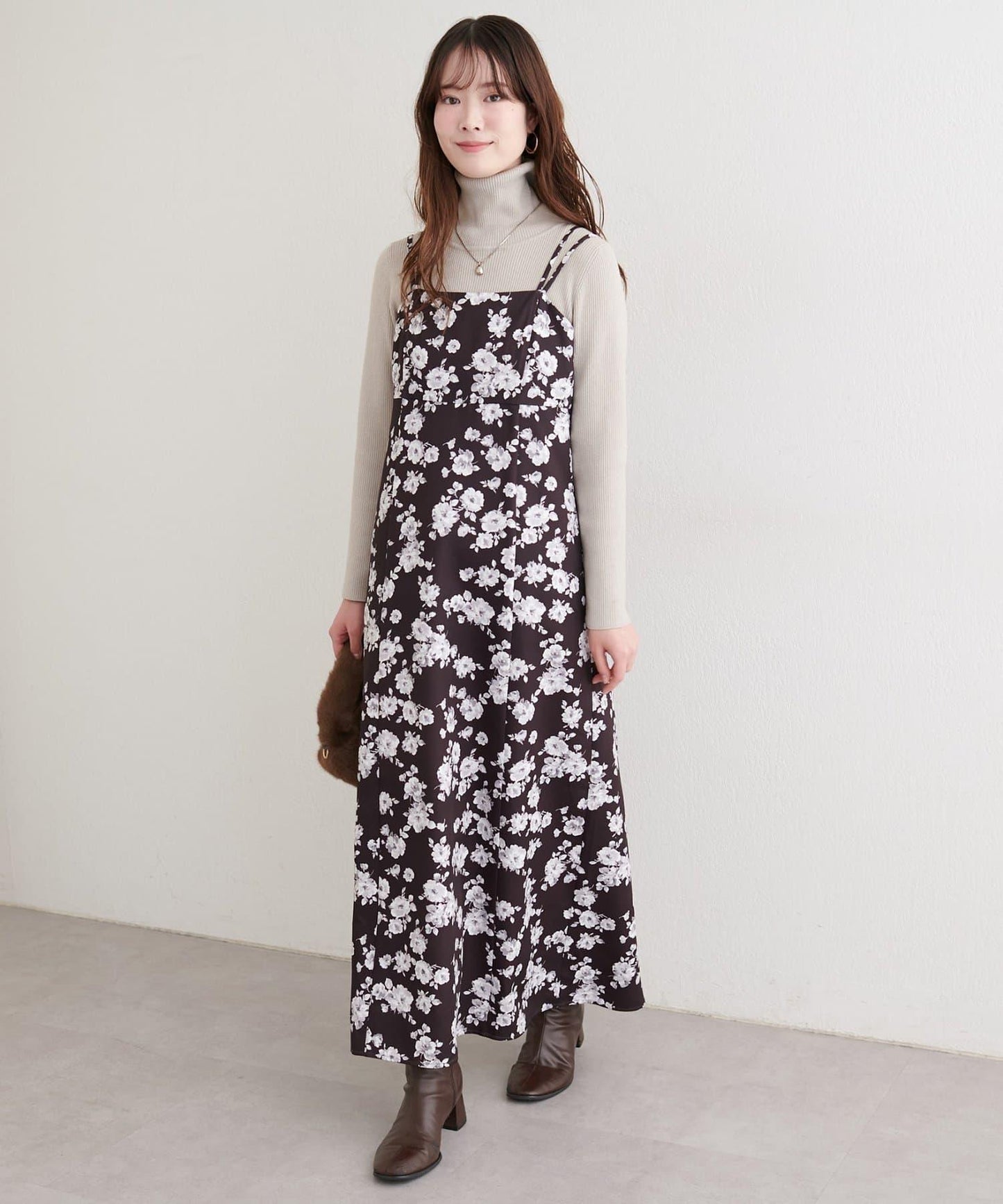 原創圖案吊帶連衣裙