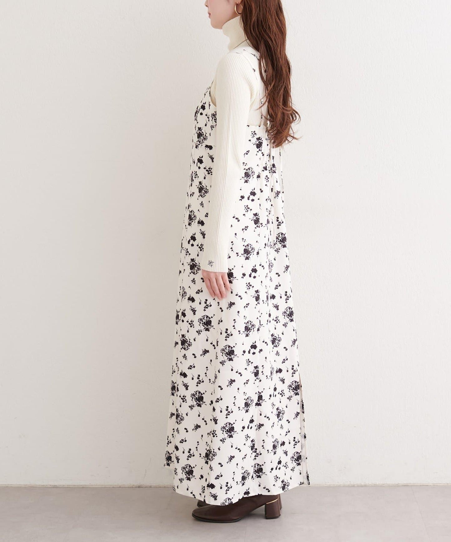 原創圖案吊帶連衣裙