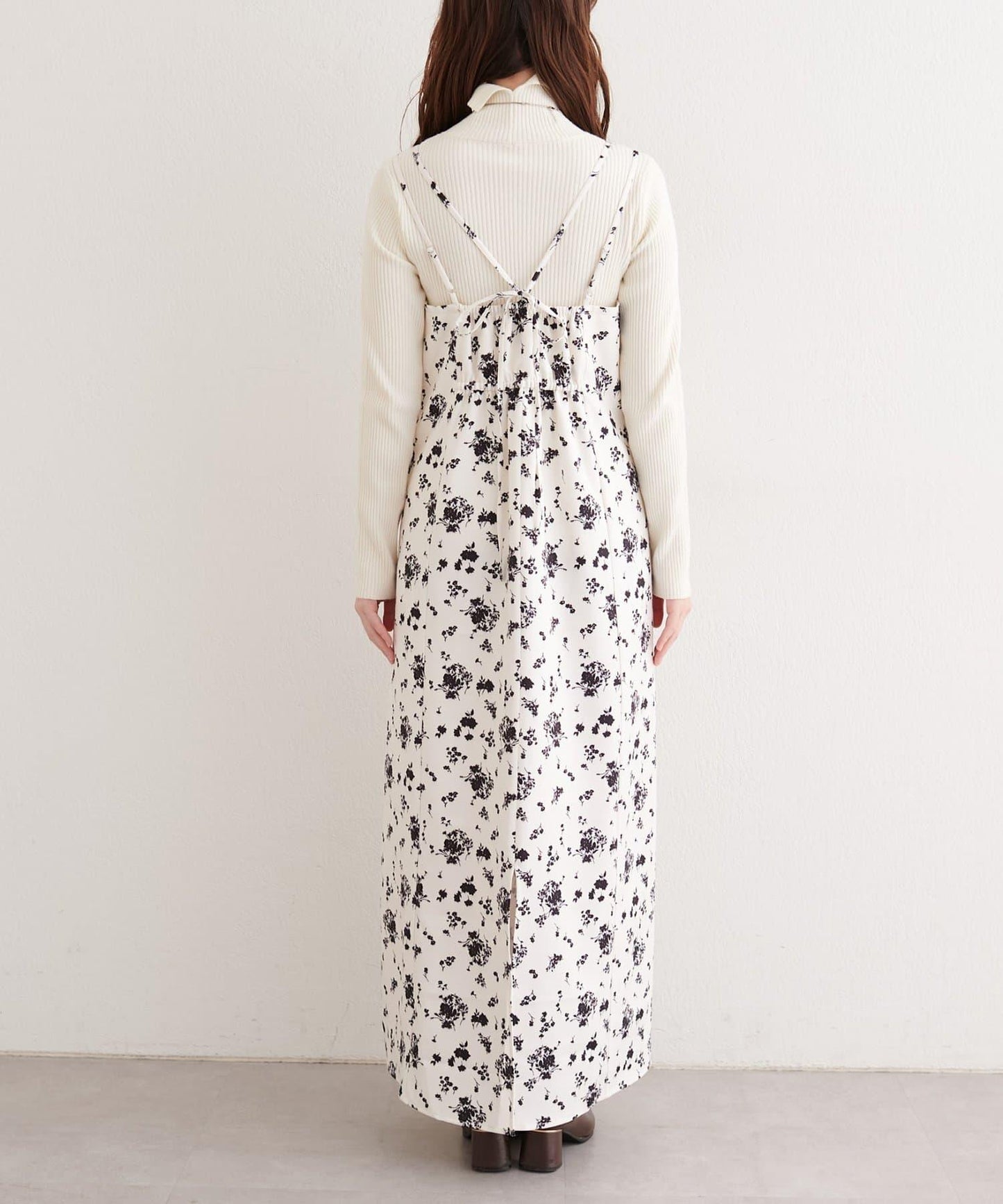 原創圖案吊帶連衣裙