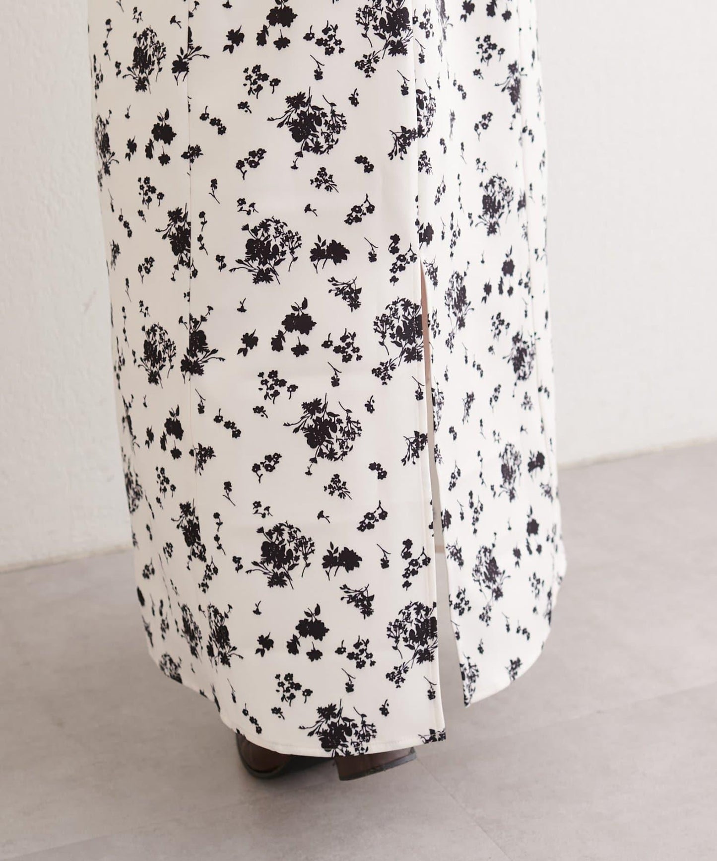 原創圖案吊帶連衣裙