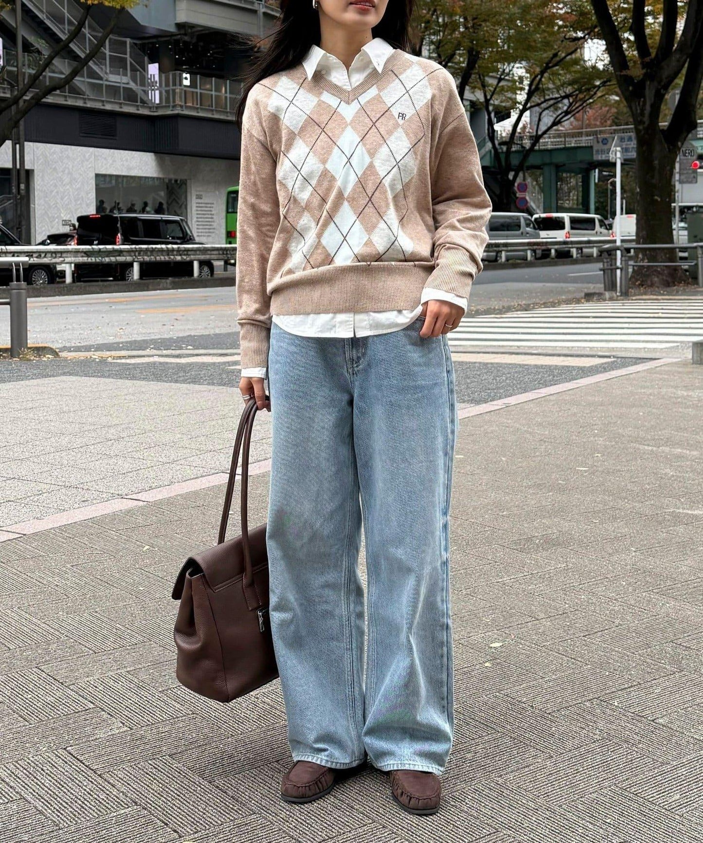 菱格紋嵌花V領針織衫