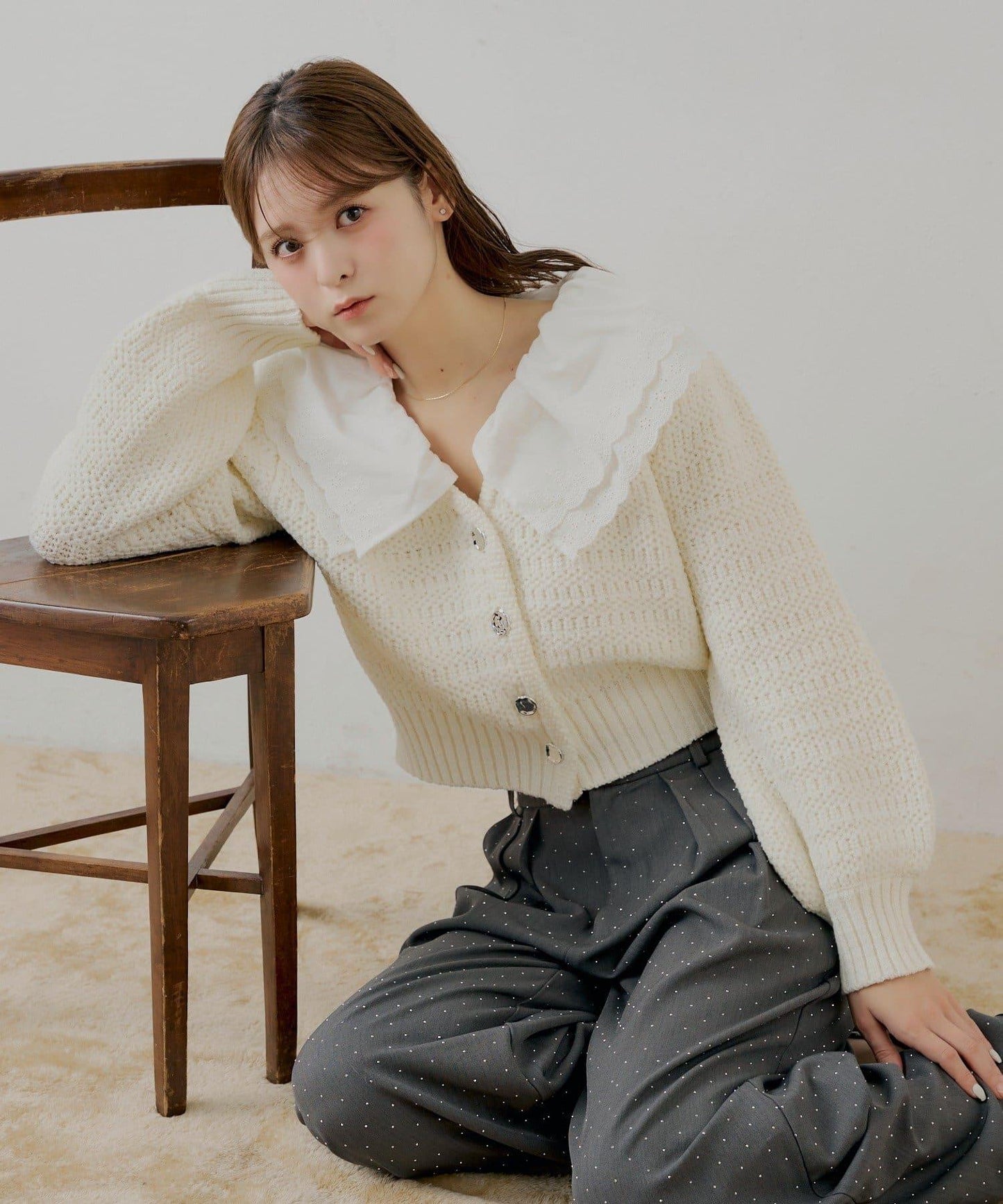 【SALON by Chico】雙層荷葉邊花紋針織開衫