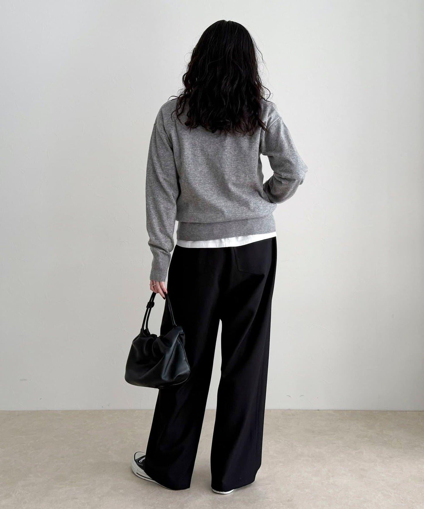 菱格紋嵌花V領針織衫