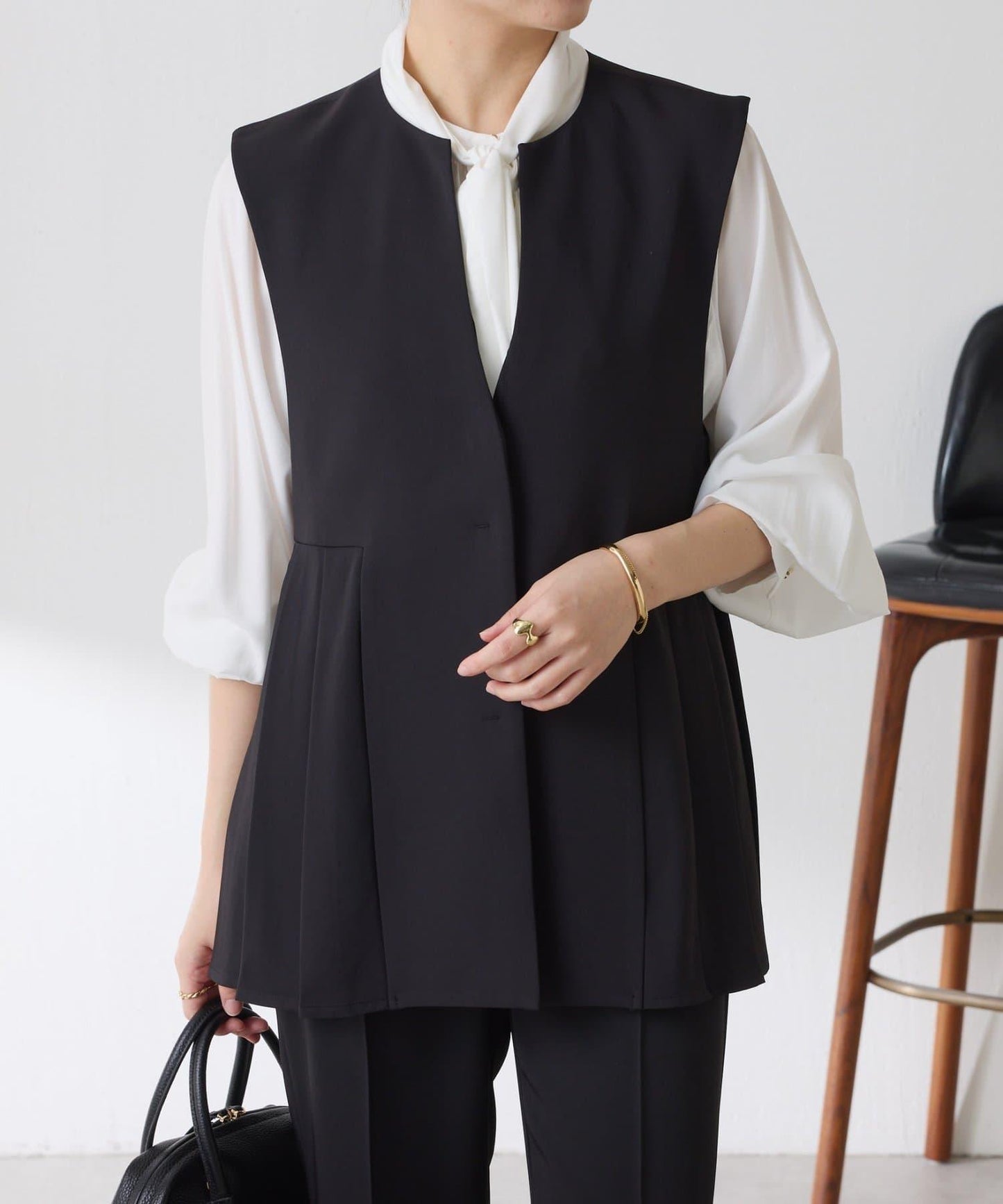 【臀部遮蓋】斜紋百褶馬甲/套裝/禮服