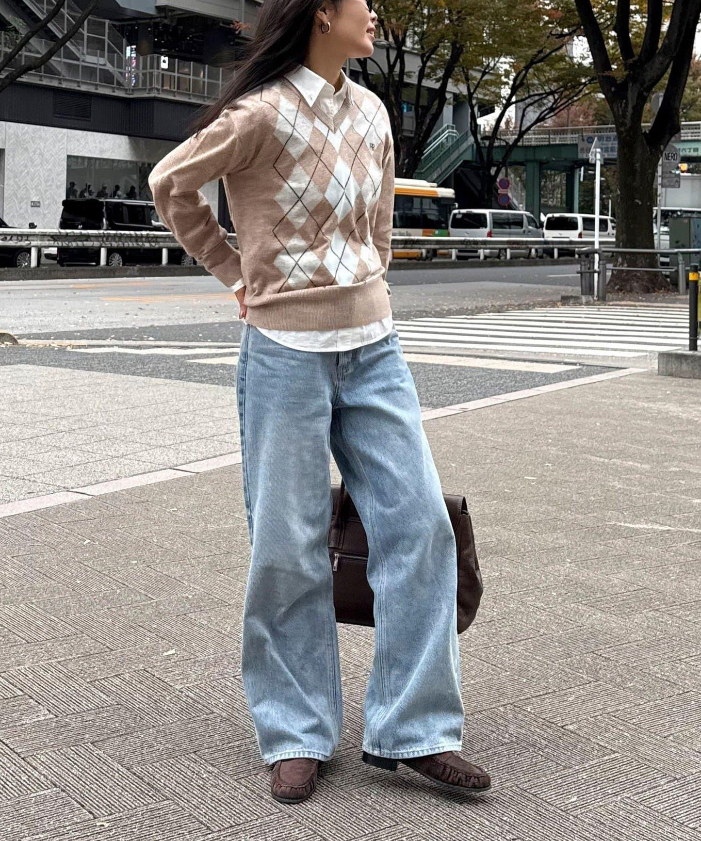 菱格紋嵌花V領針織衫