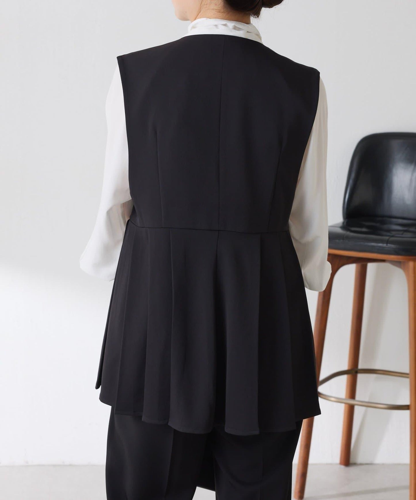 【臀部遮蓋】斜紋百褶馬甲/套裝/禮服