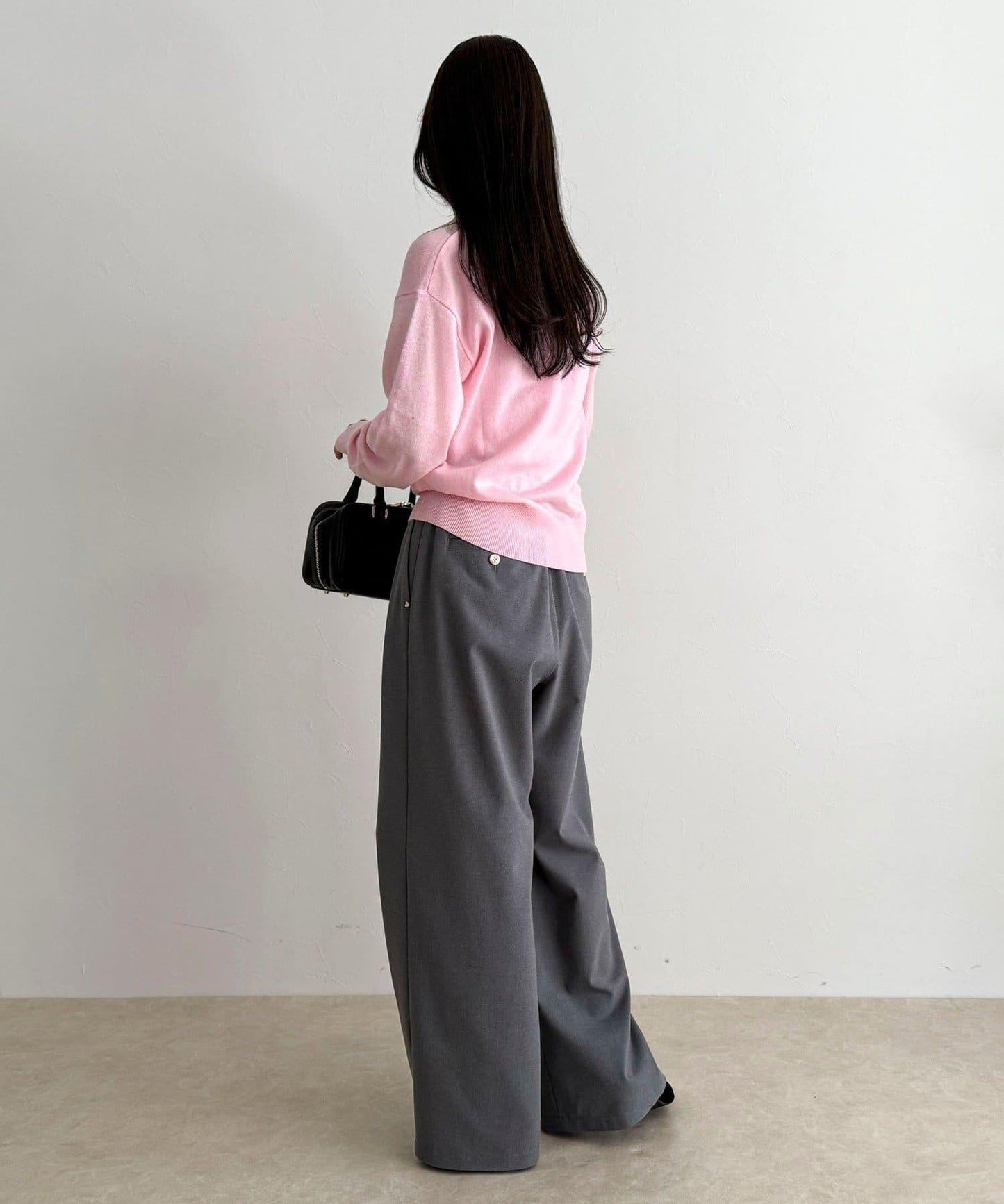 菱格紋嵌花V領針織衫