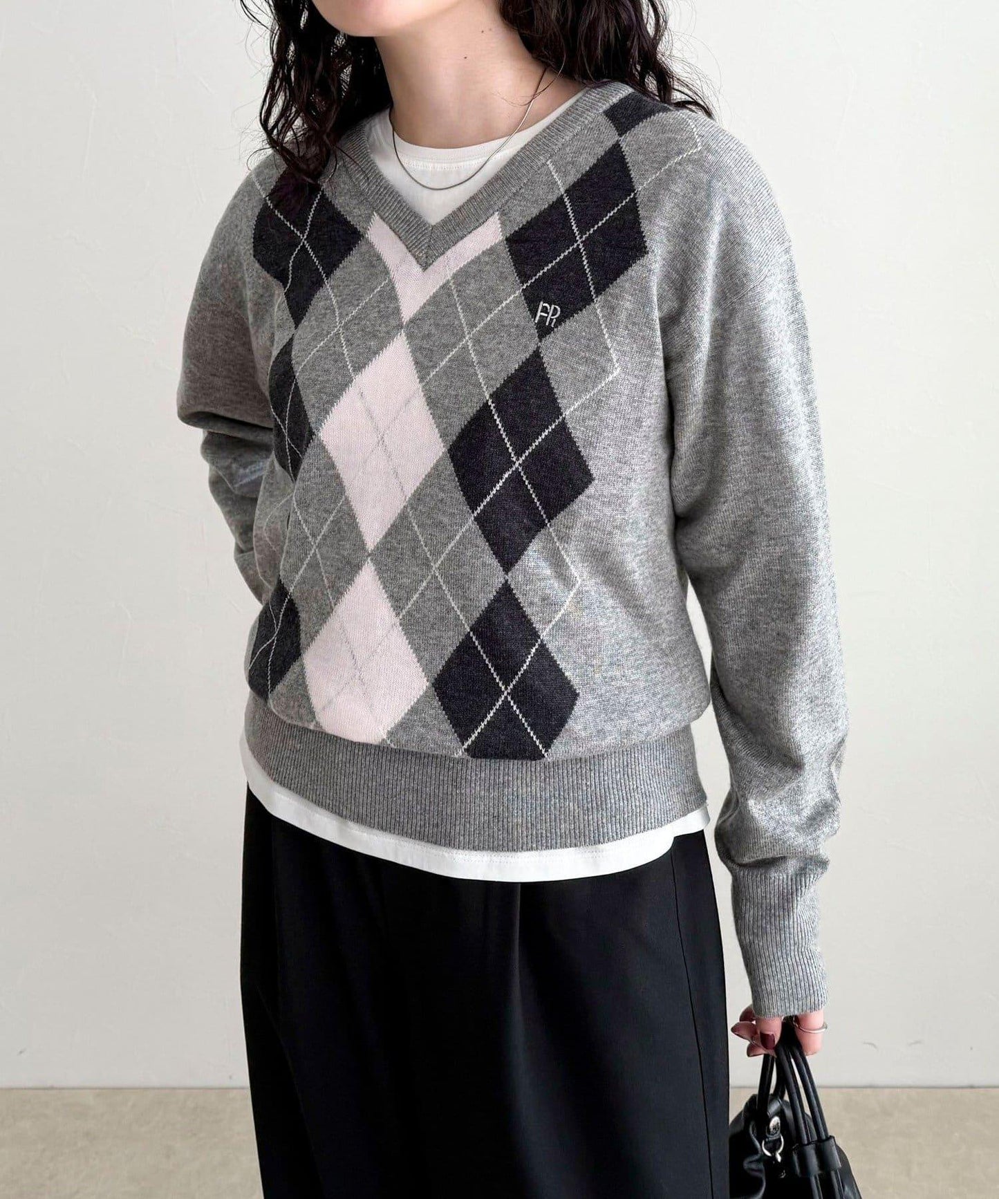 菱格紋嵌花V領針織衫