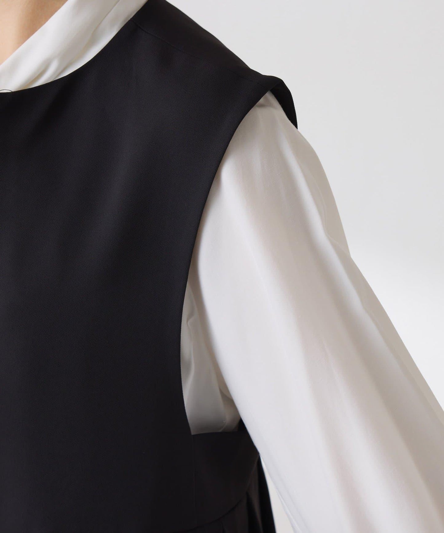 【臀部遮蓋】斜紋百褶馬甲/套裝/禮服