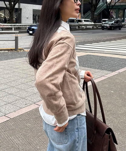 菱格紋嵌花V領針織衫