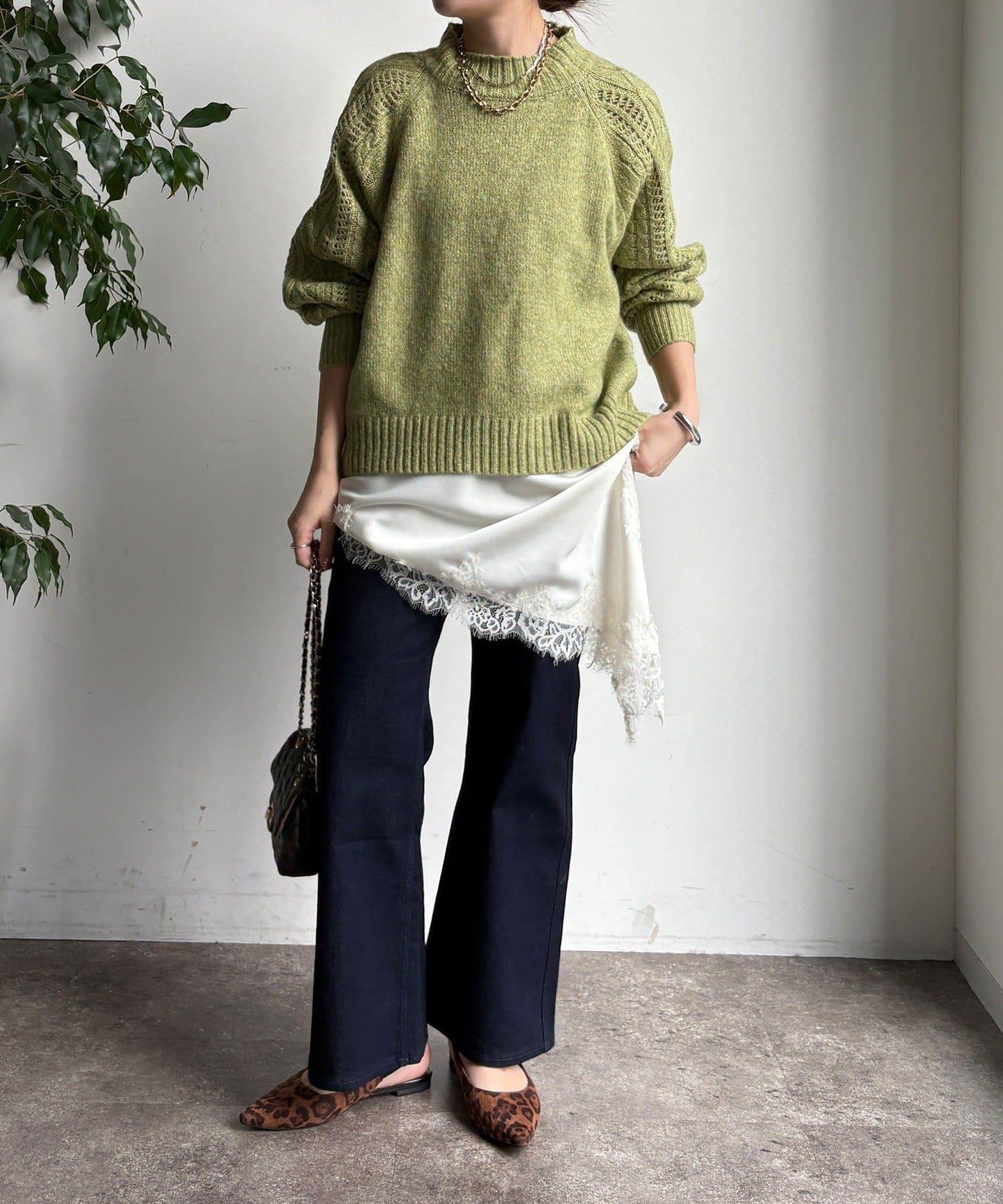 鏤空麻花拼接插肩套頭衫