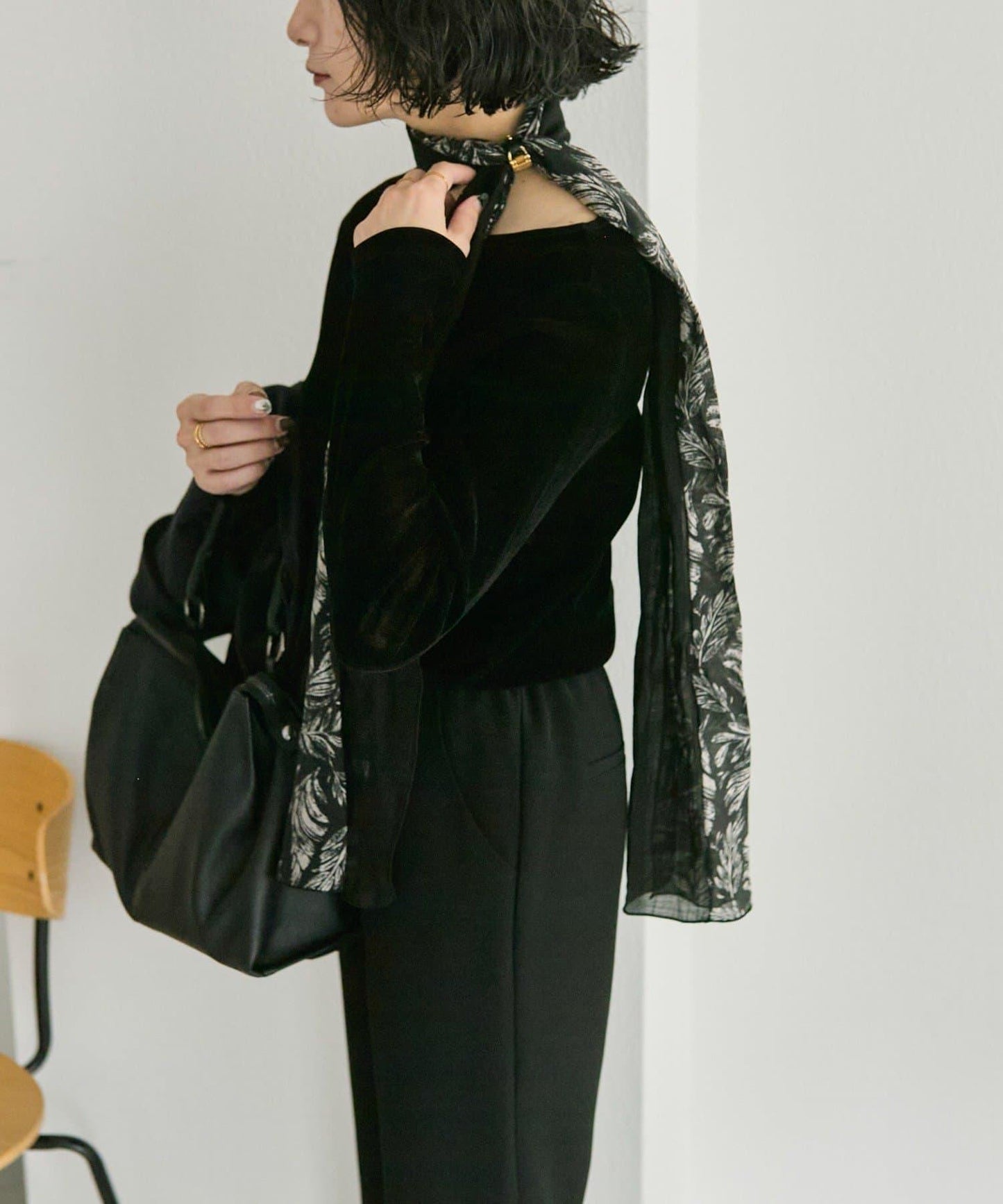 帶戒指拼色葉子圖案圍巾