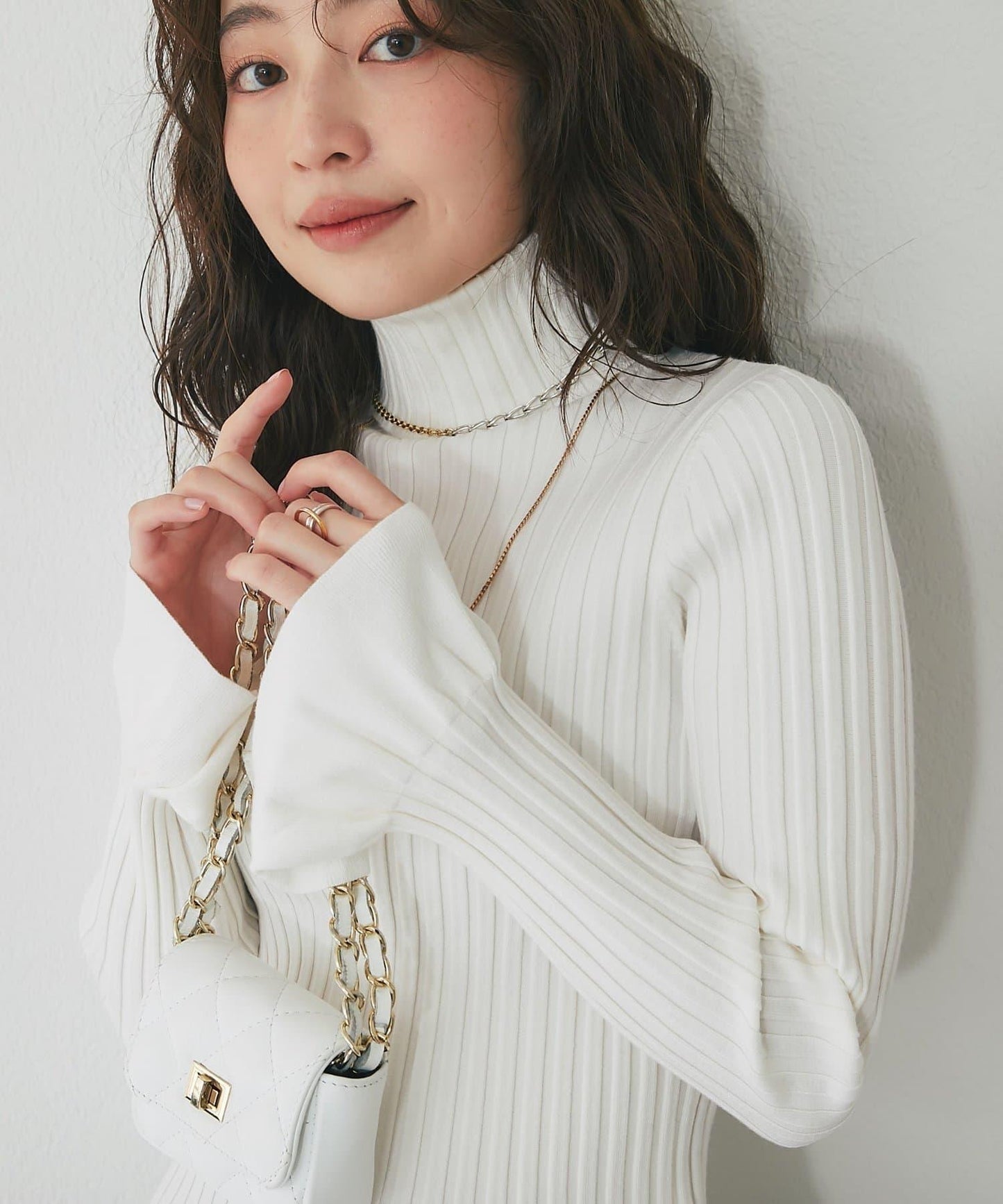 荷葉邊高領羅紋針織衫