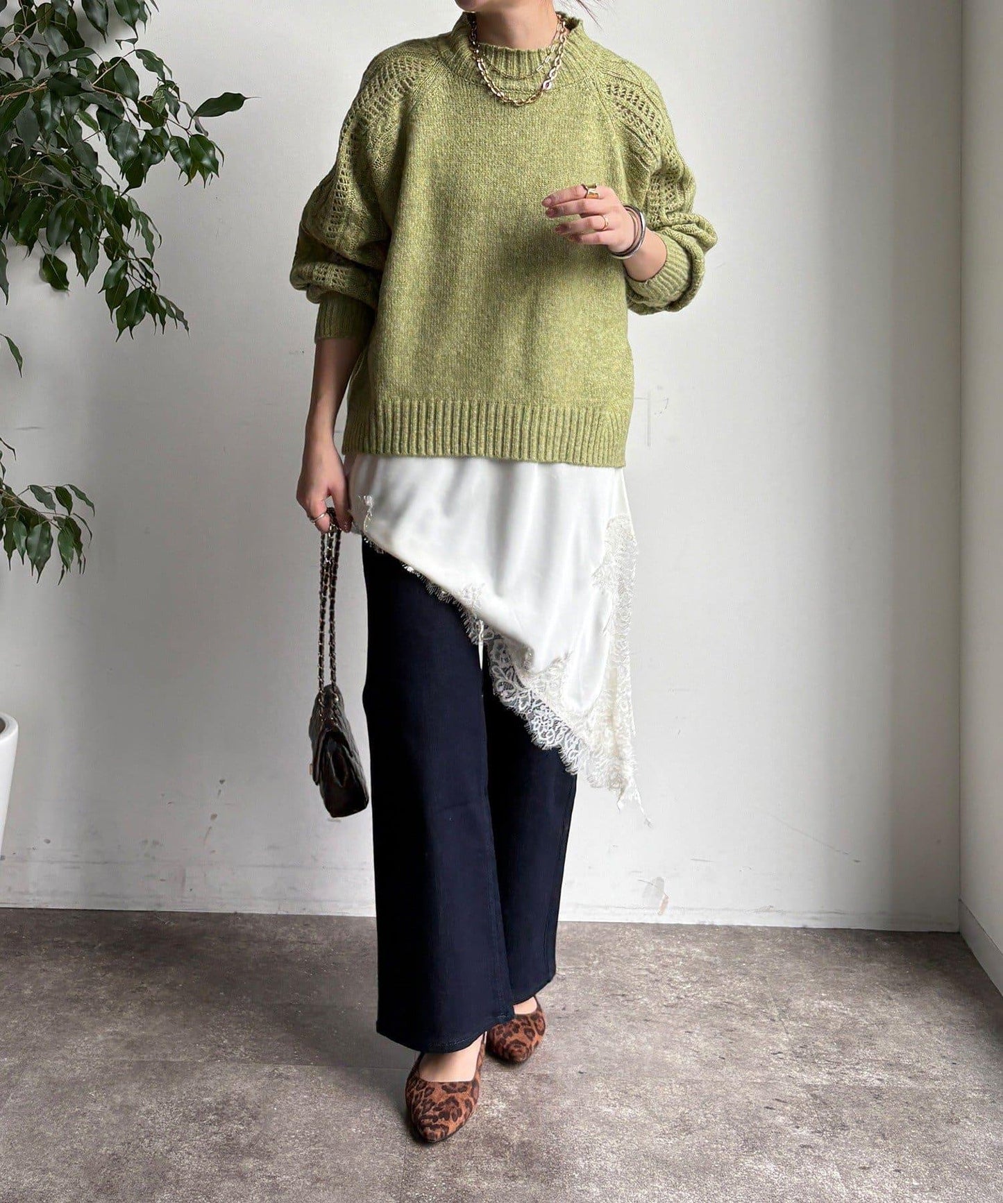 鏤空麻花拼接插肩套頭衫