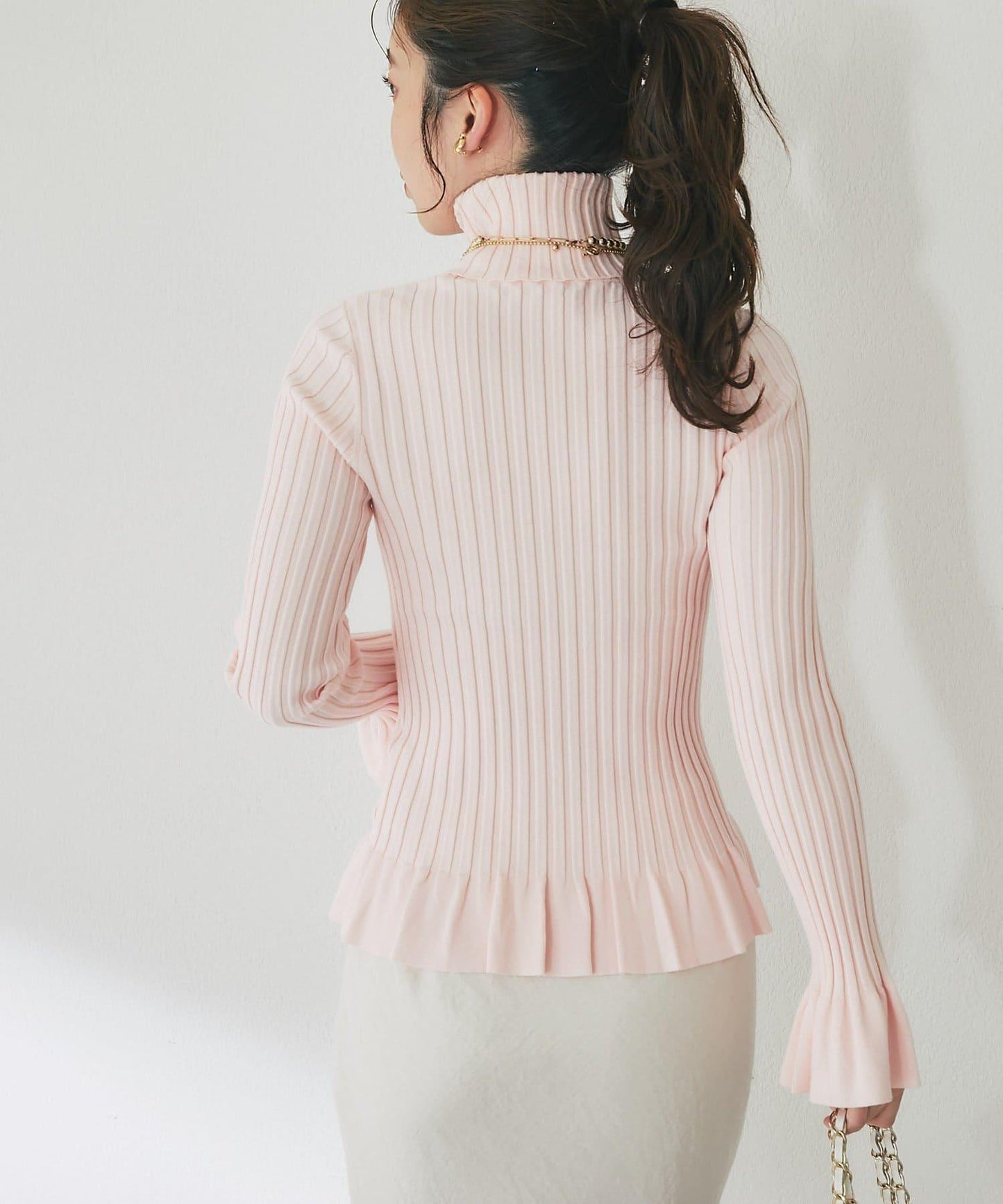 荷葉邊高領羅紋針織衫