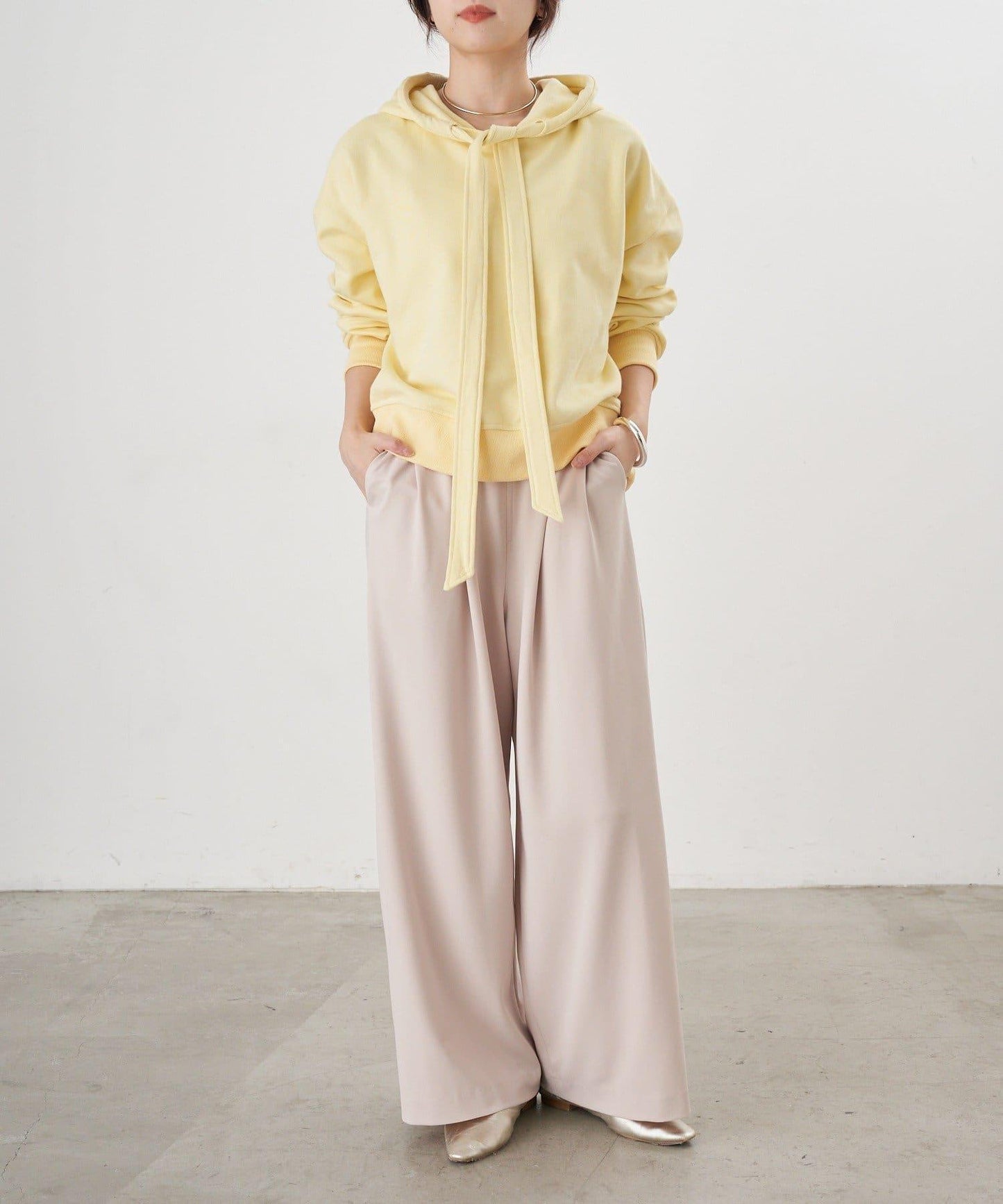 【26SS】蝴蝶結領連帽衫