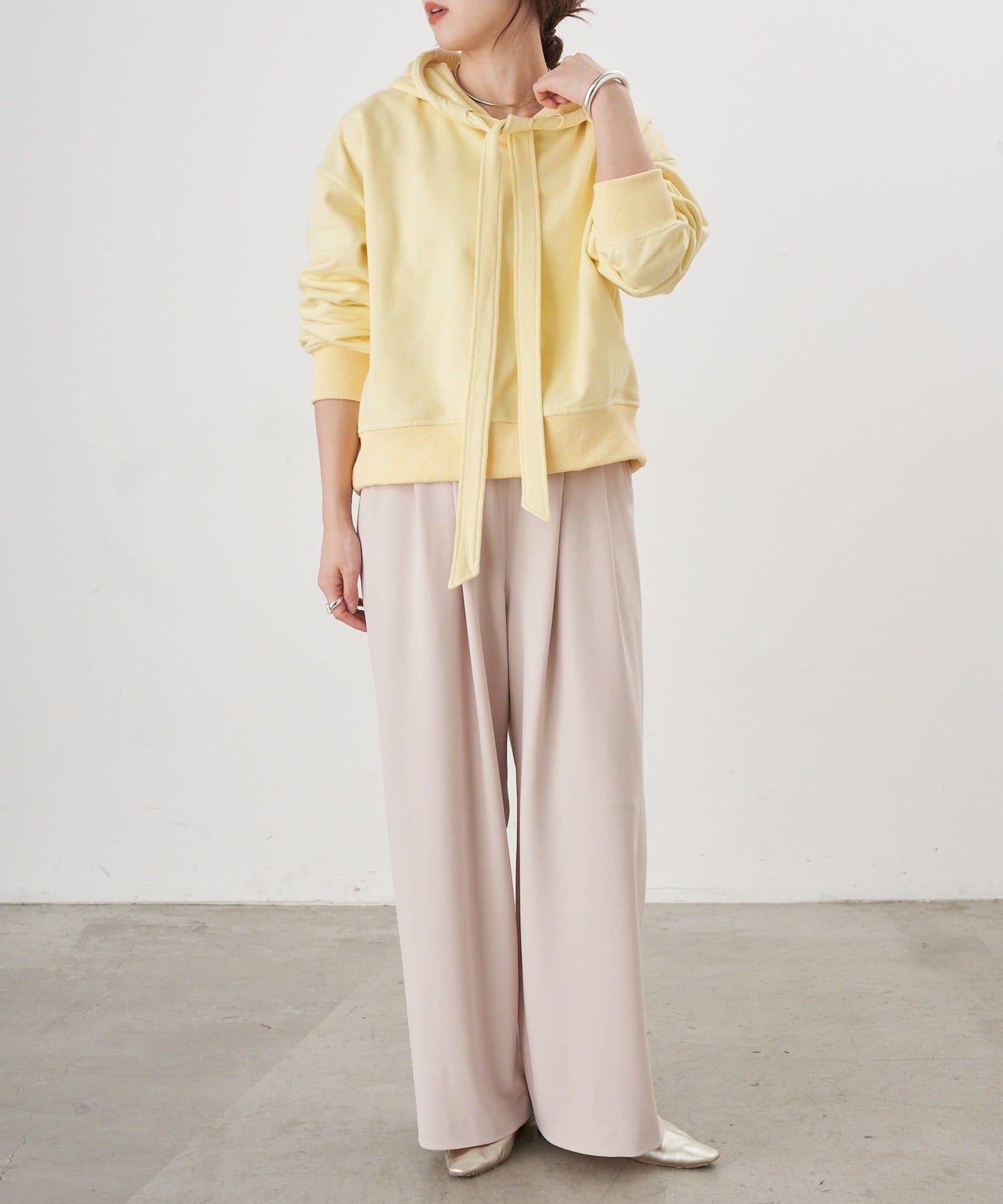 【26SS】蝴蝶結領連帽衫