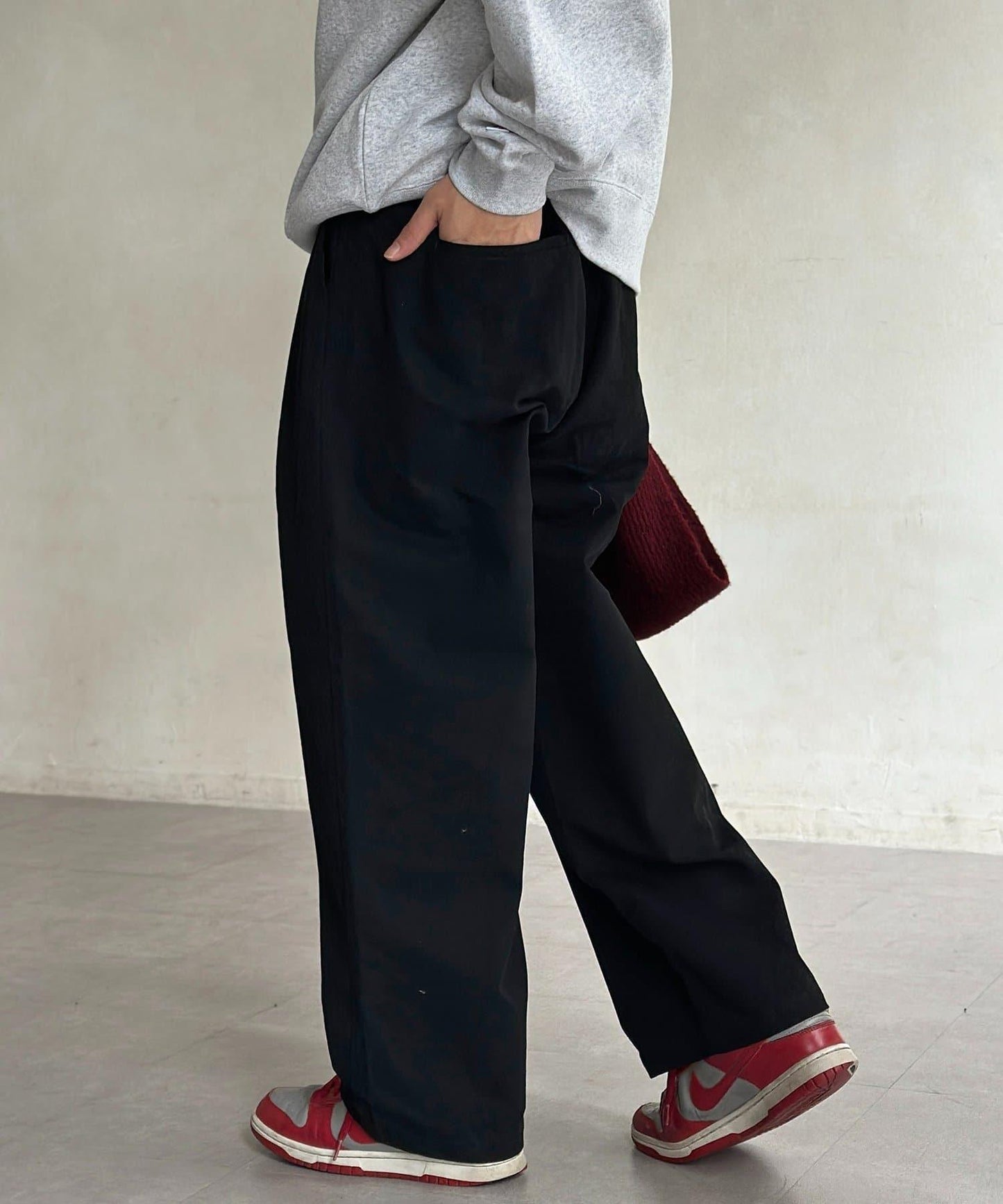 色素染斜紋寬鬆褶皺長褲