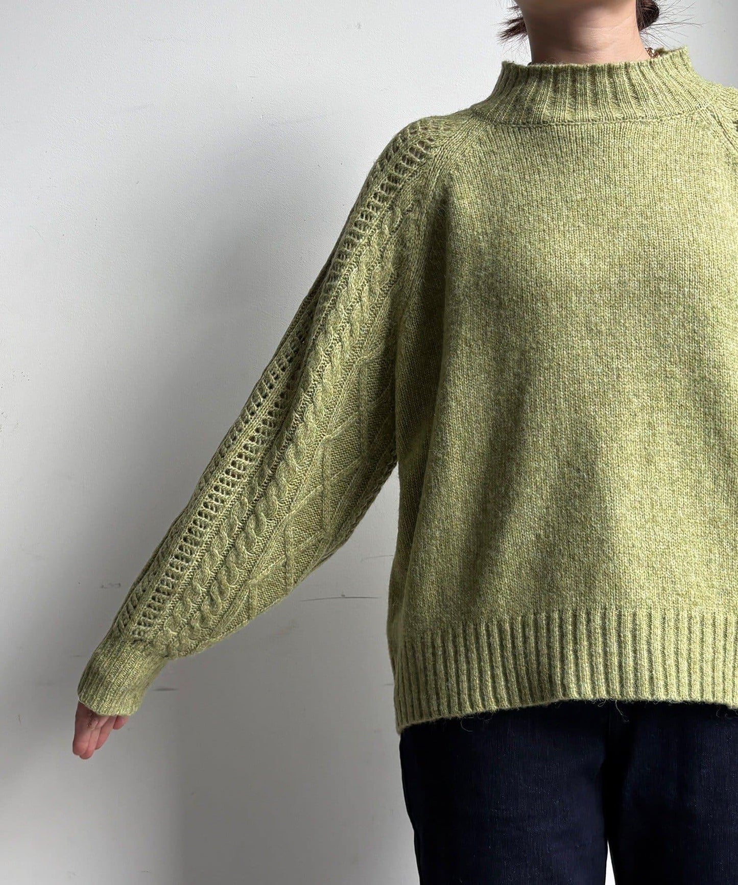 鏤空麻花拼接插肩套頭衫