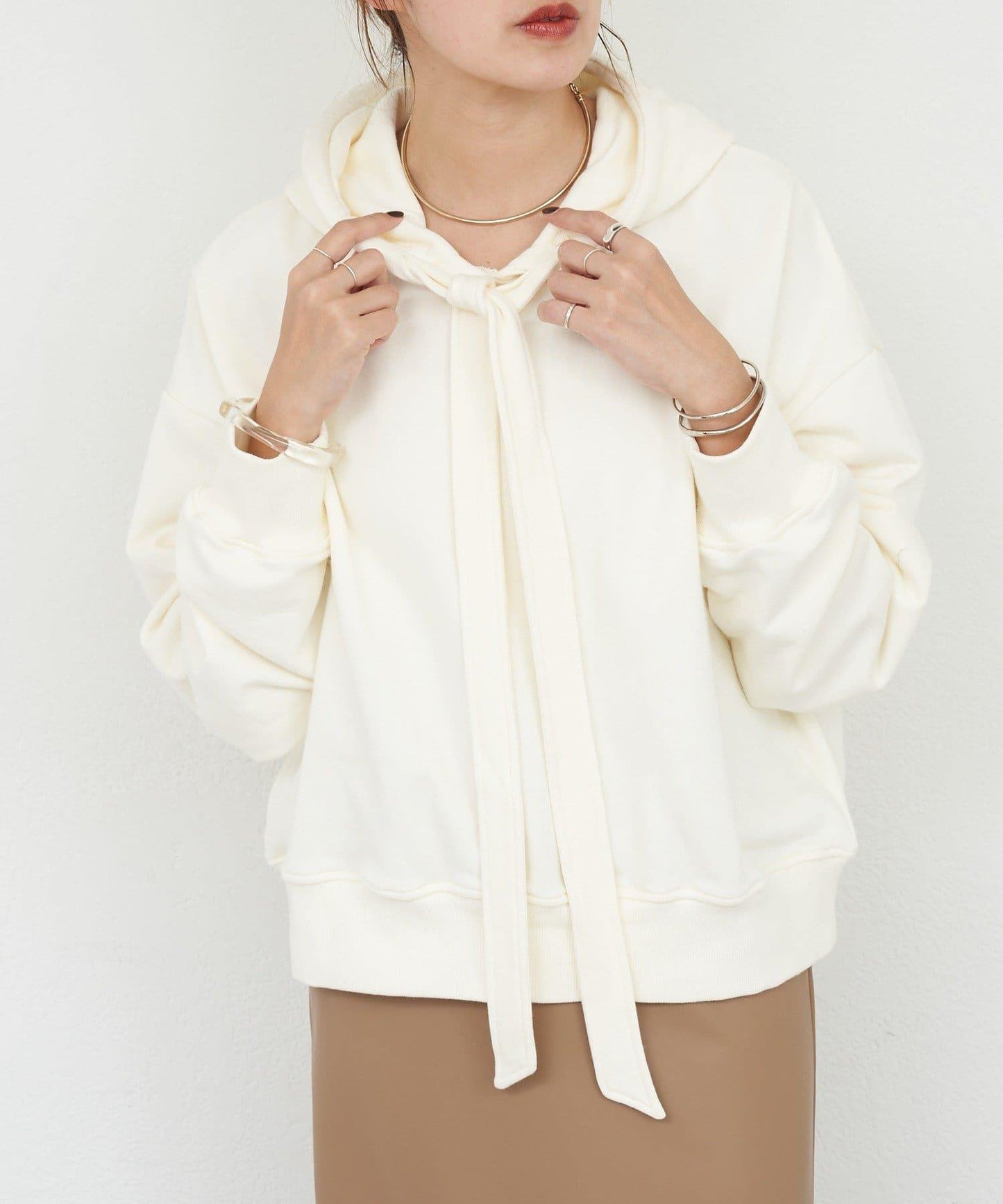 【26SS】蝴蝶結領連帽衫