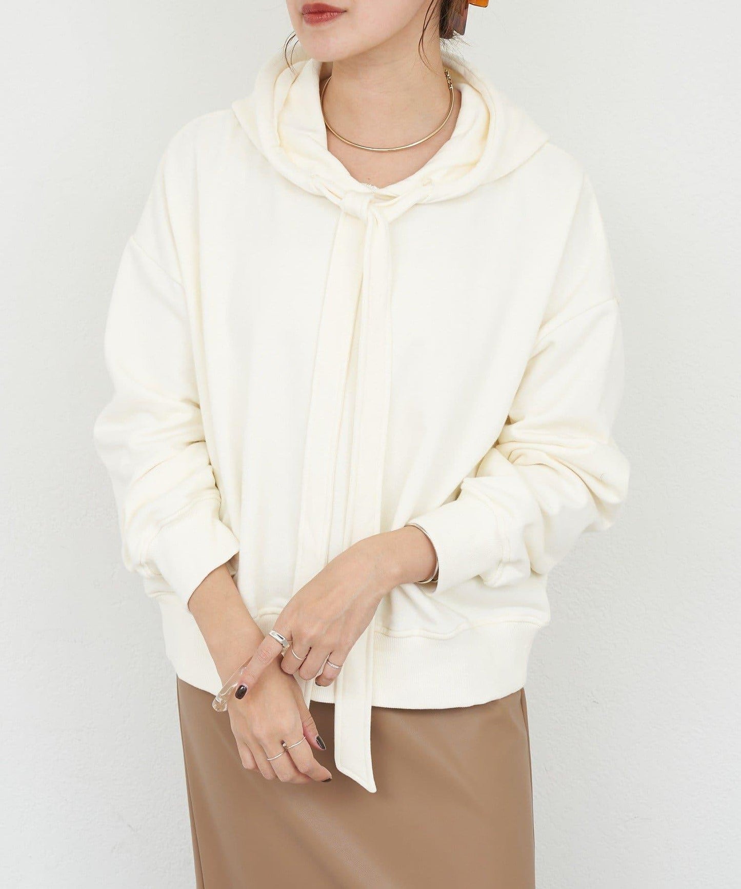 【26SS】蝴蝶結領連帽衫