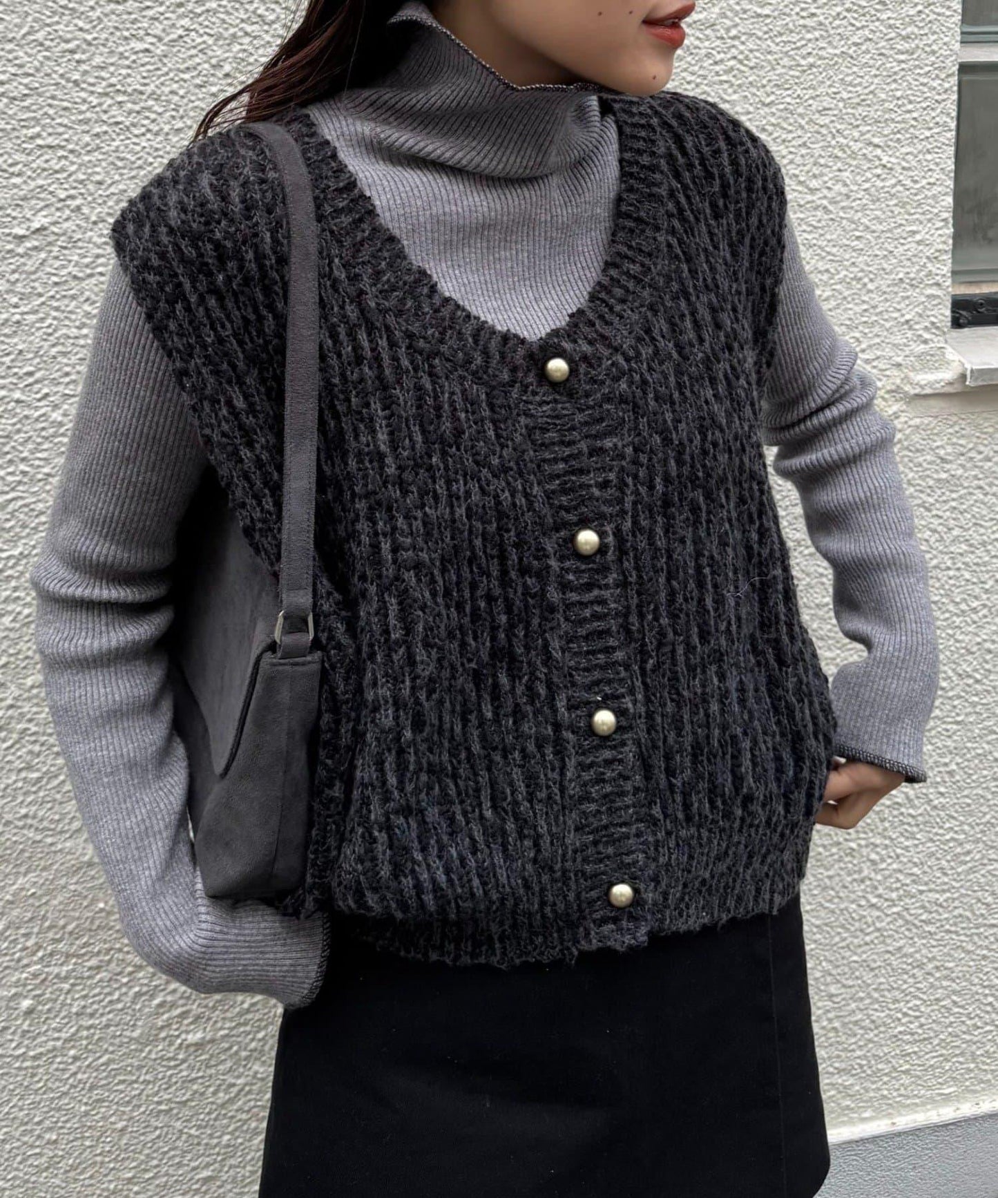 立體金色紐釦針織背心