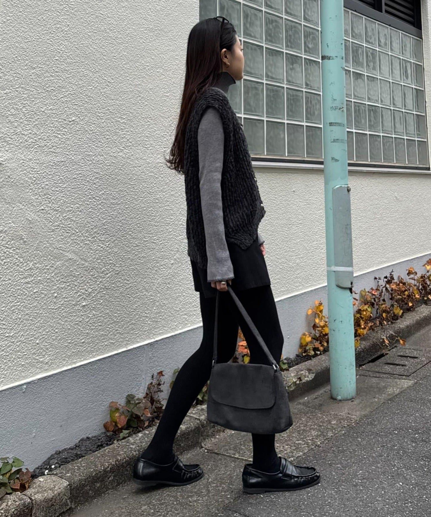 立體金色紐釦針織背心